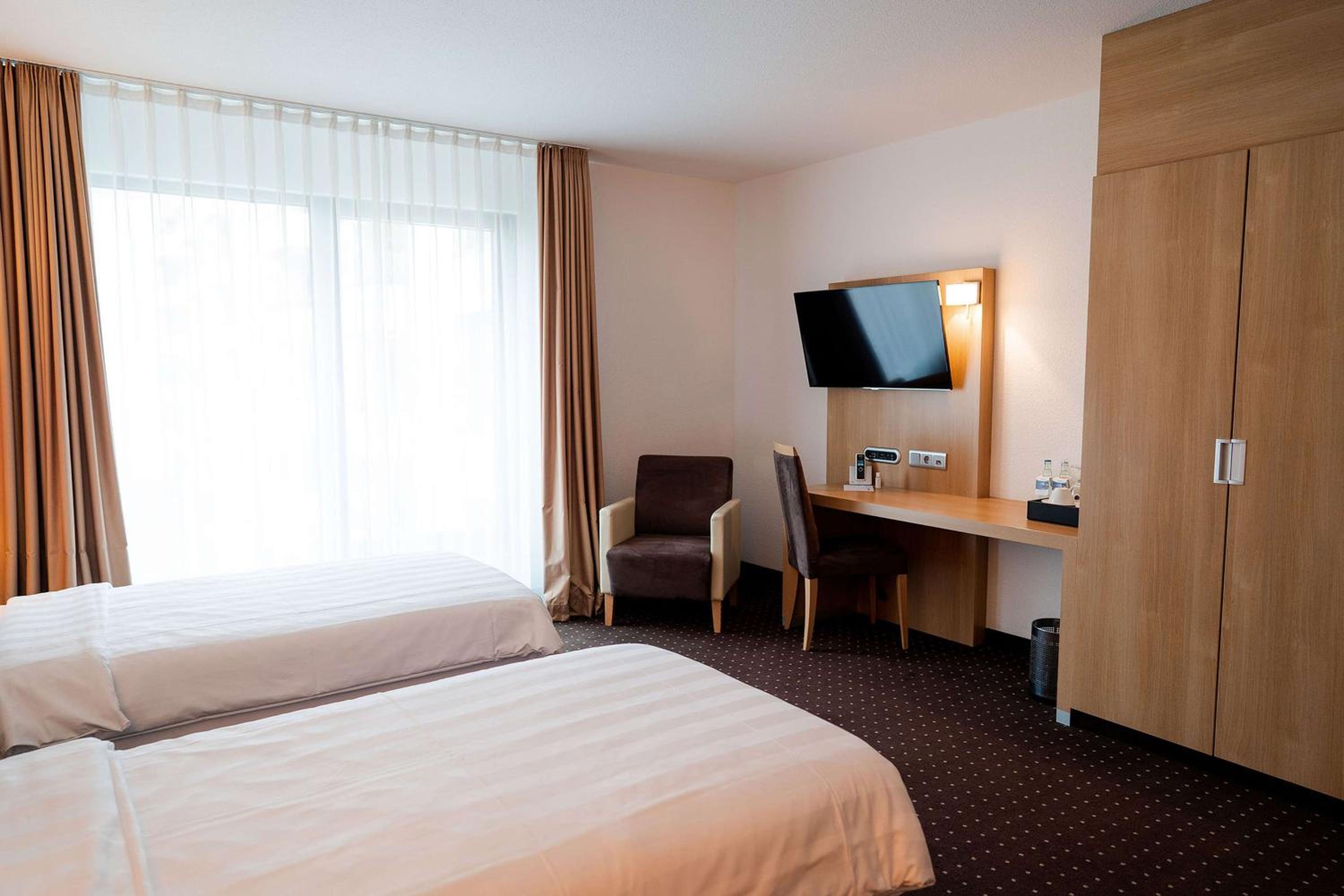 Standard Room photo 3