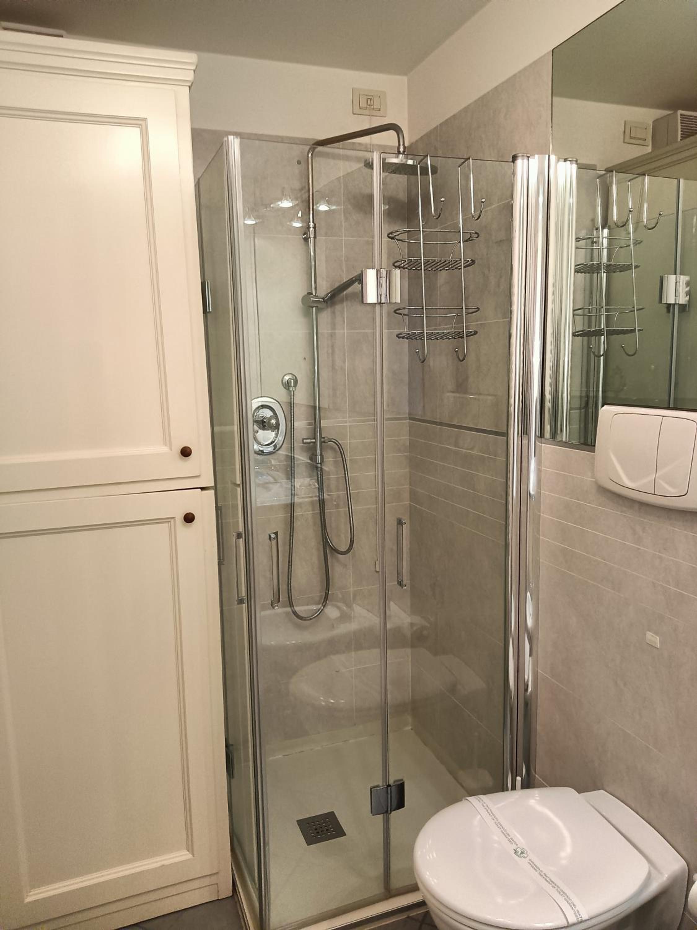 Studio Apartment - Photo 28