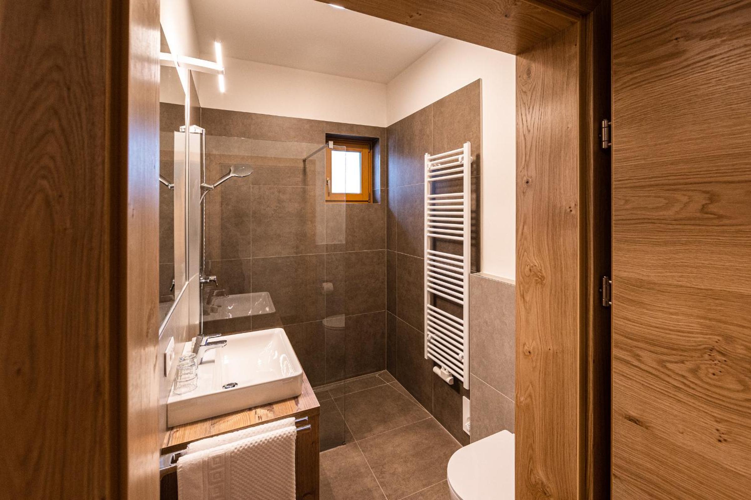 Deluxe Room - Photo 8
