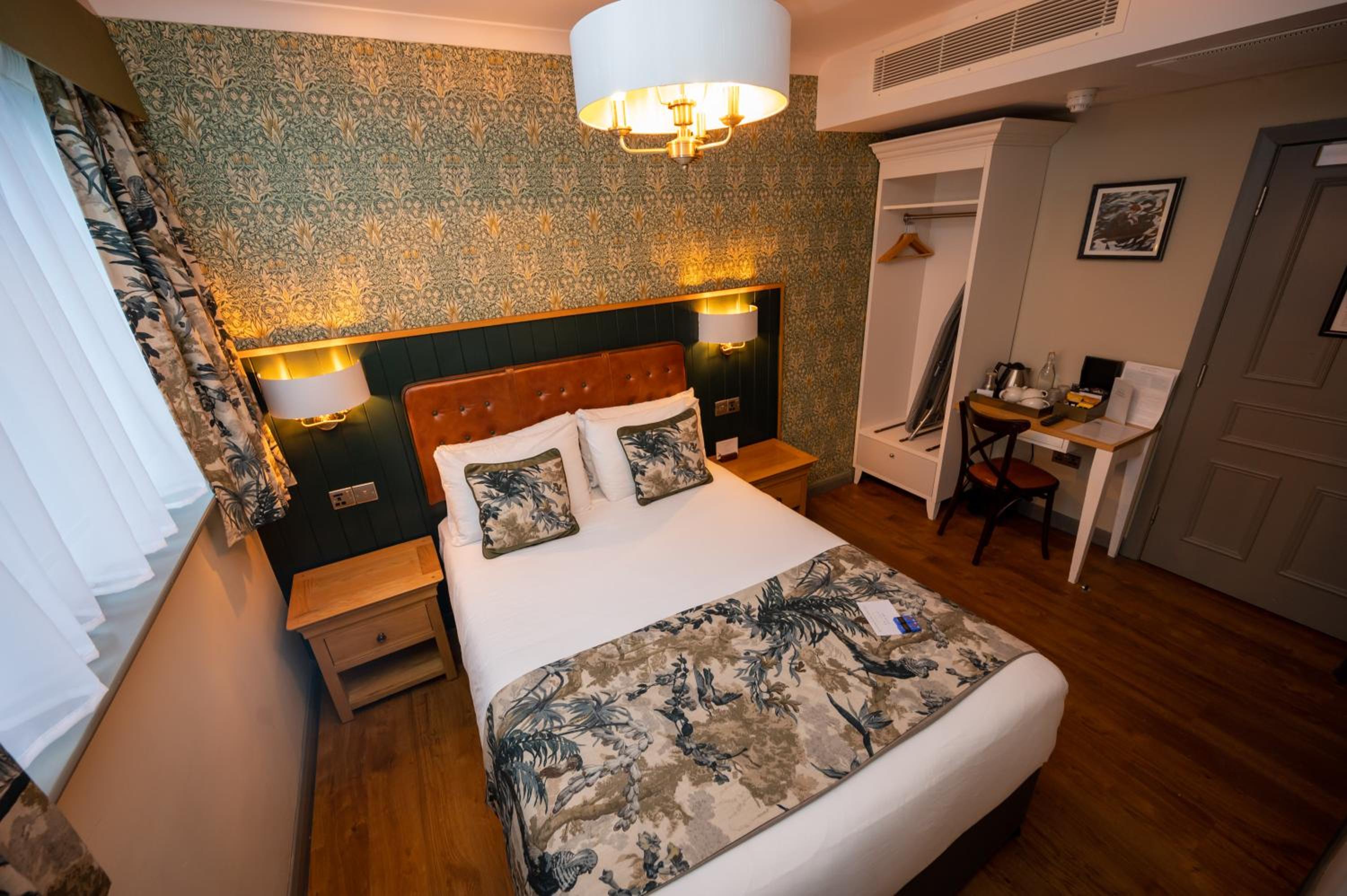 Double Room - Photo 16
