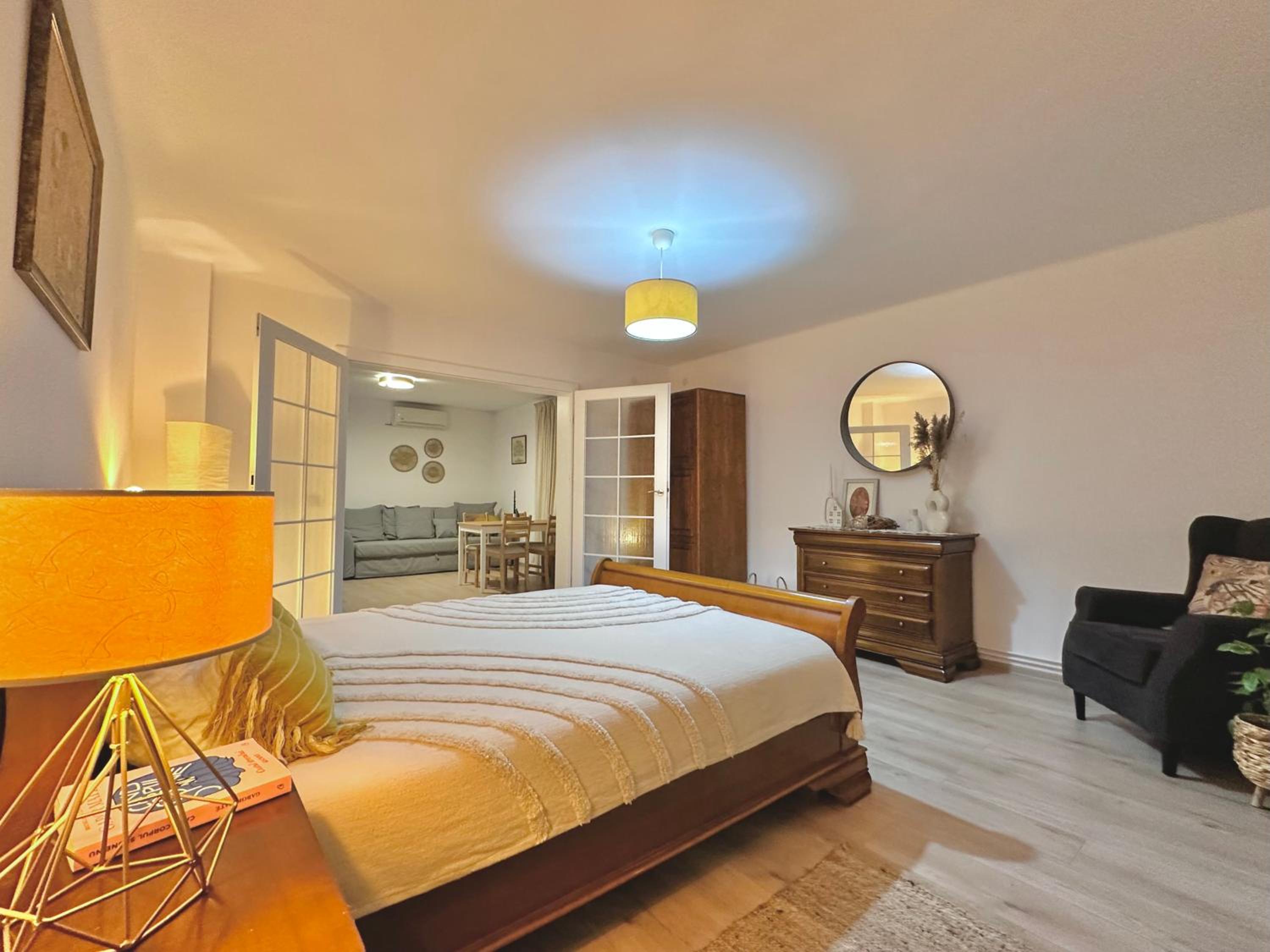 Apartment with Garden View - Photo 8