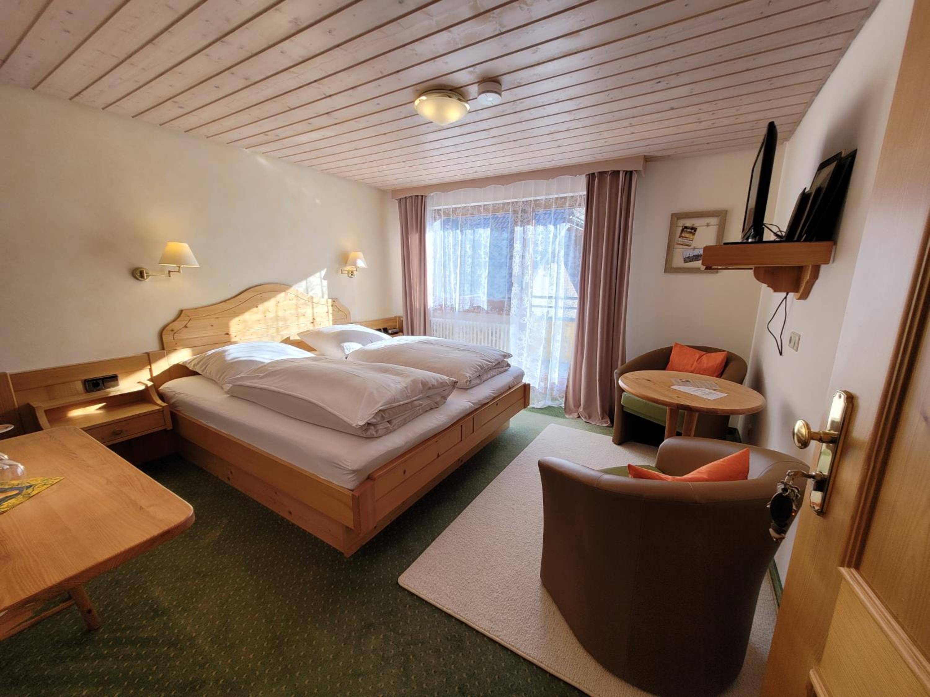 Double Room with Balcony photo 2