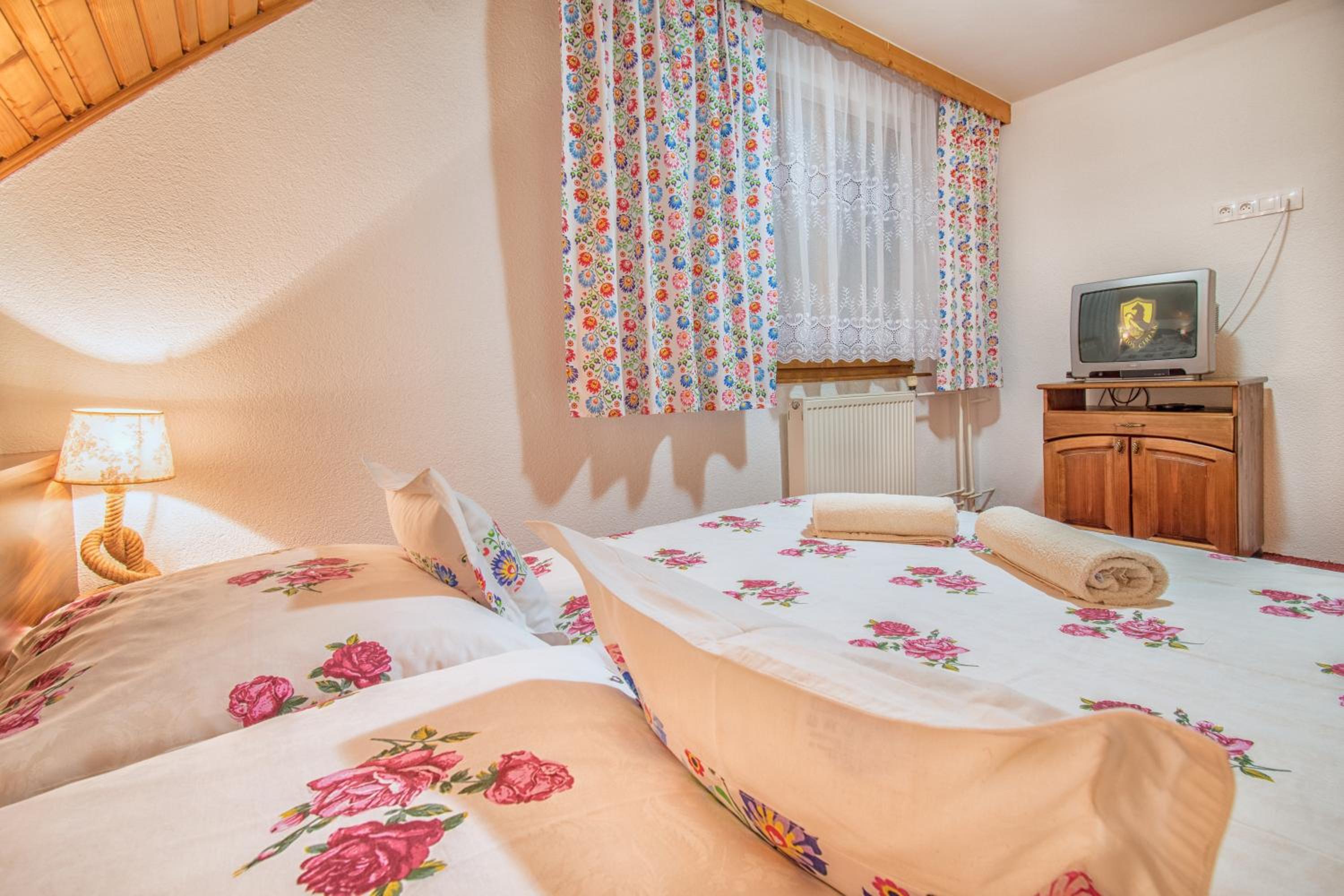 Two-Bedroom Suite photo 2