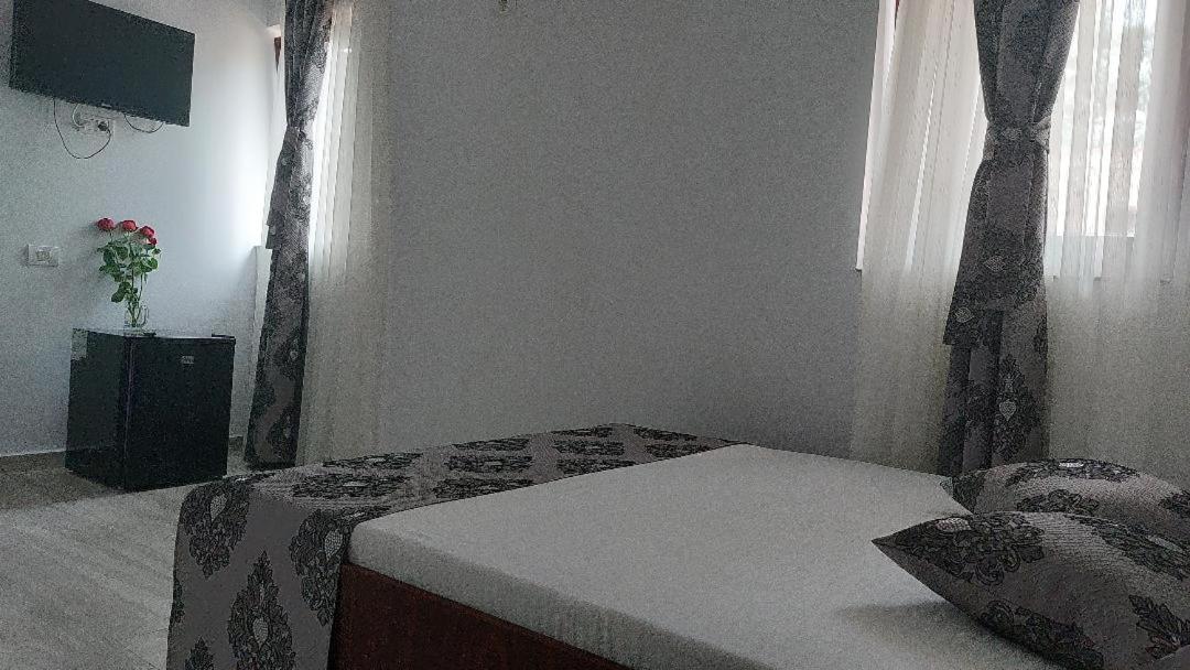 Double Room with Private Bathroom - Photo 4