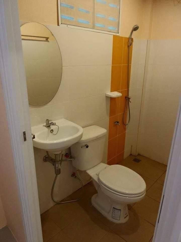 One-Bedroom House - Photo 20