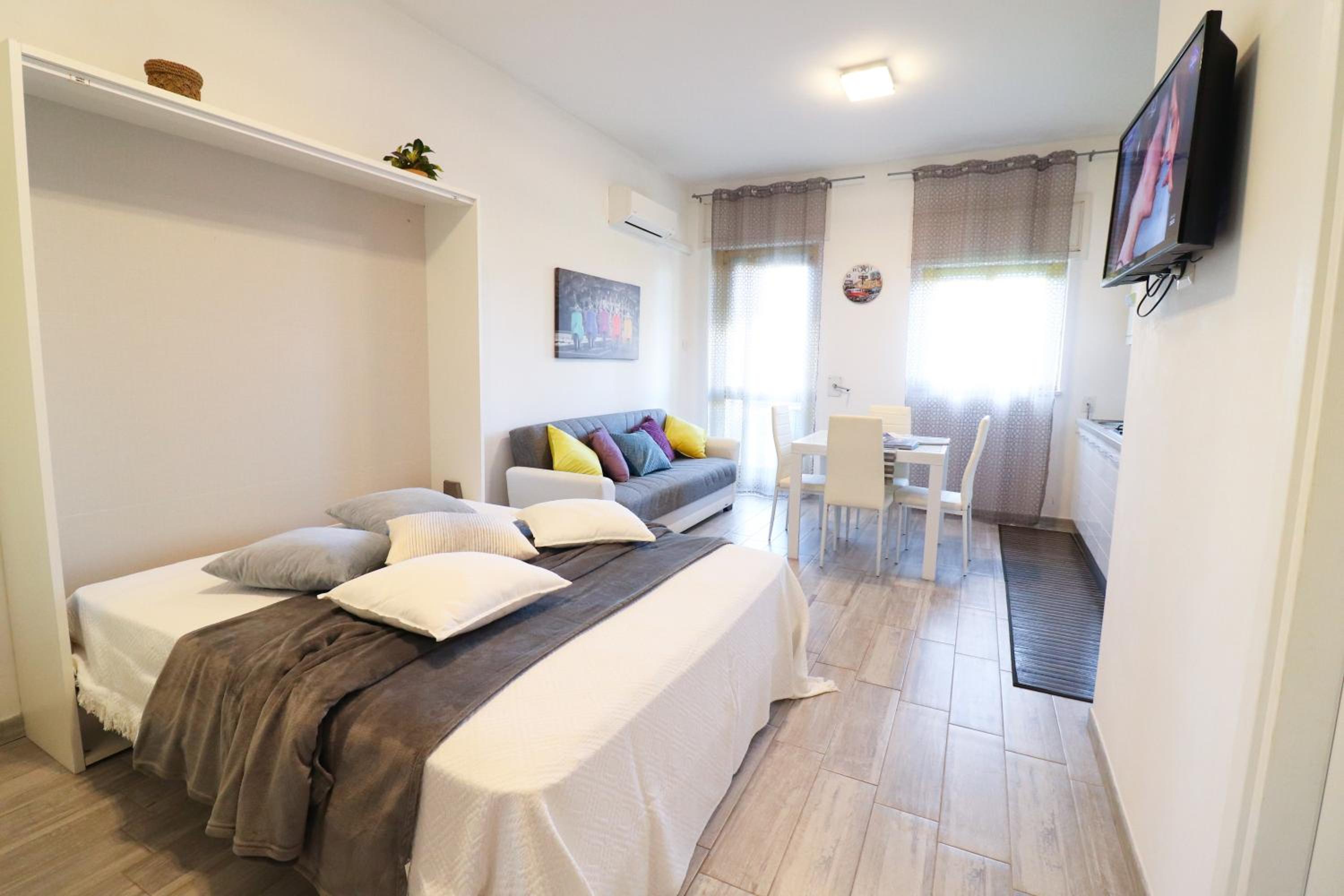 One-Bedroom House