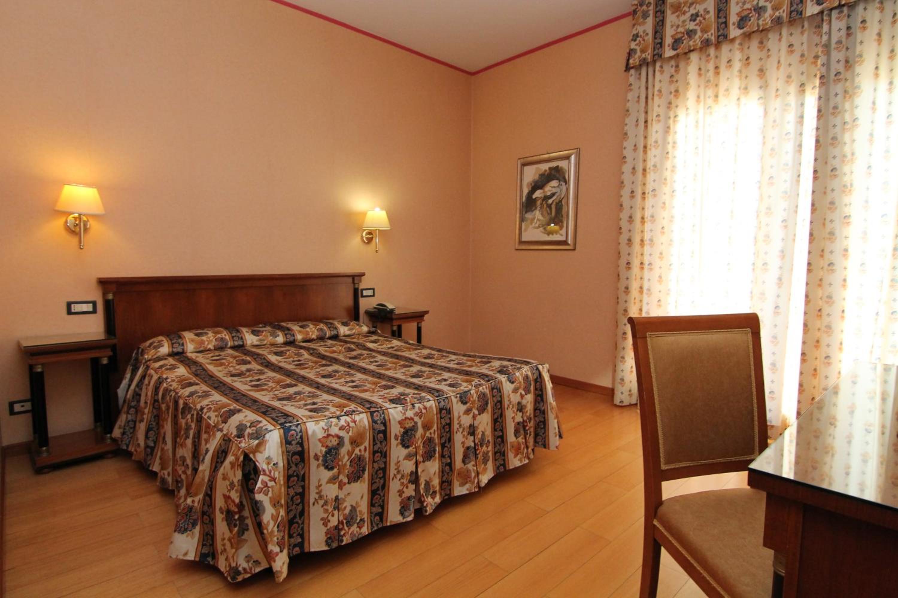 Large Single Room