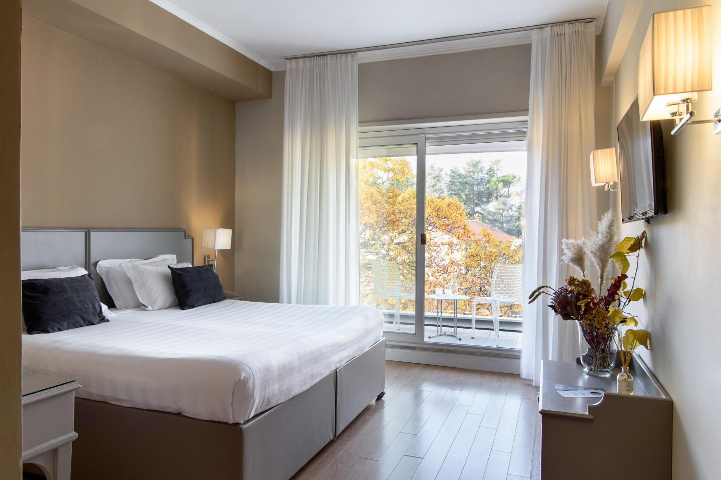 Superior Double Room with Spa Access - Photo 1
