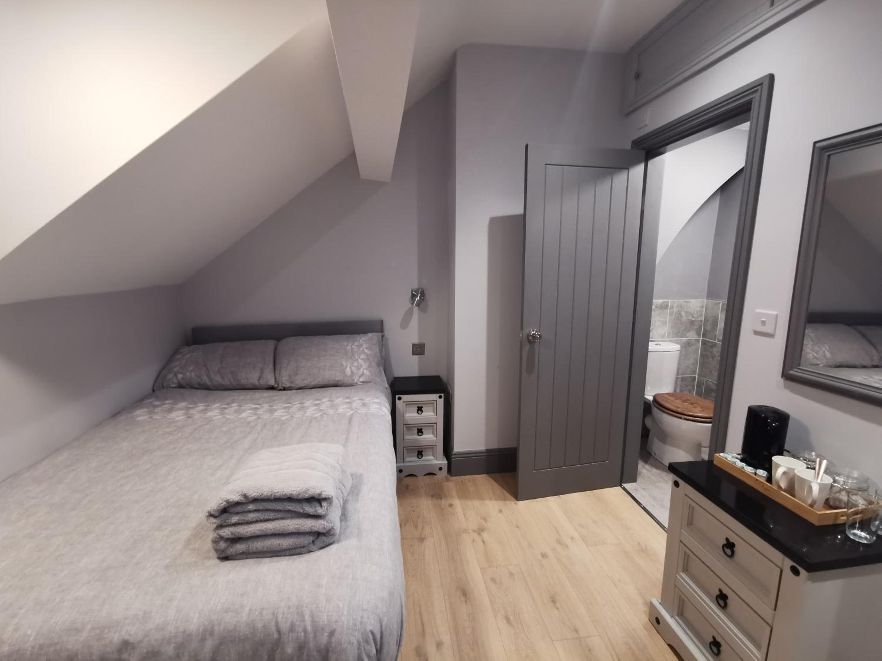 Double Room with Private Bathroom