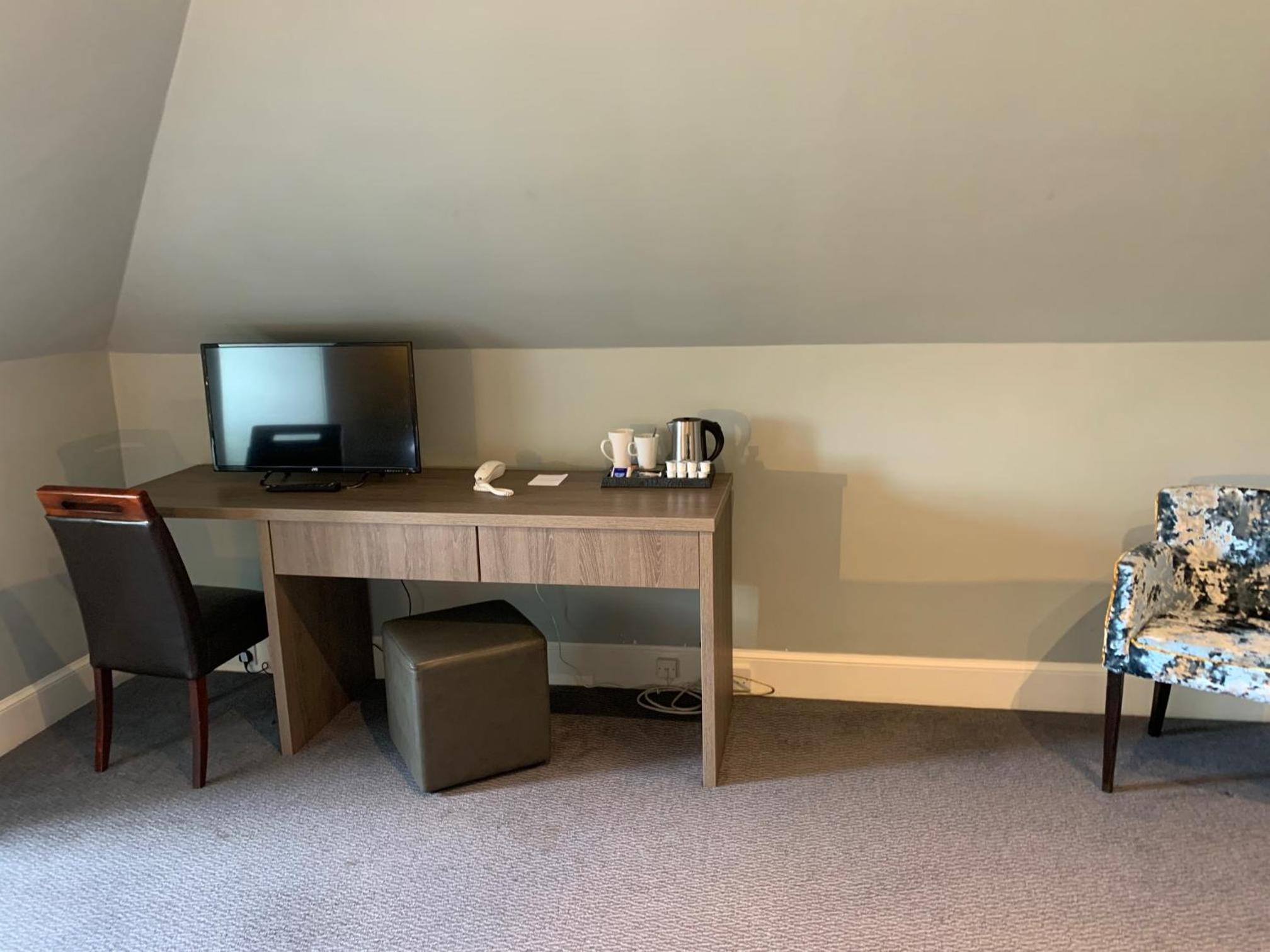 Deluxe King Room photo 1