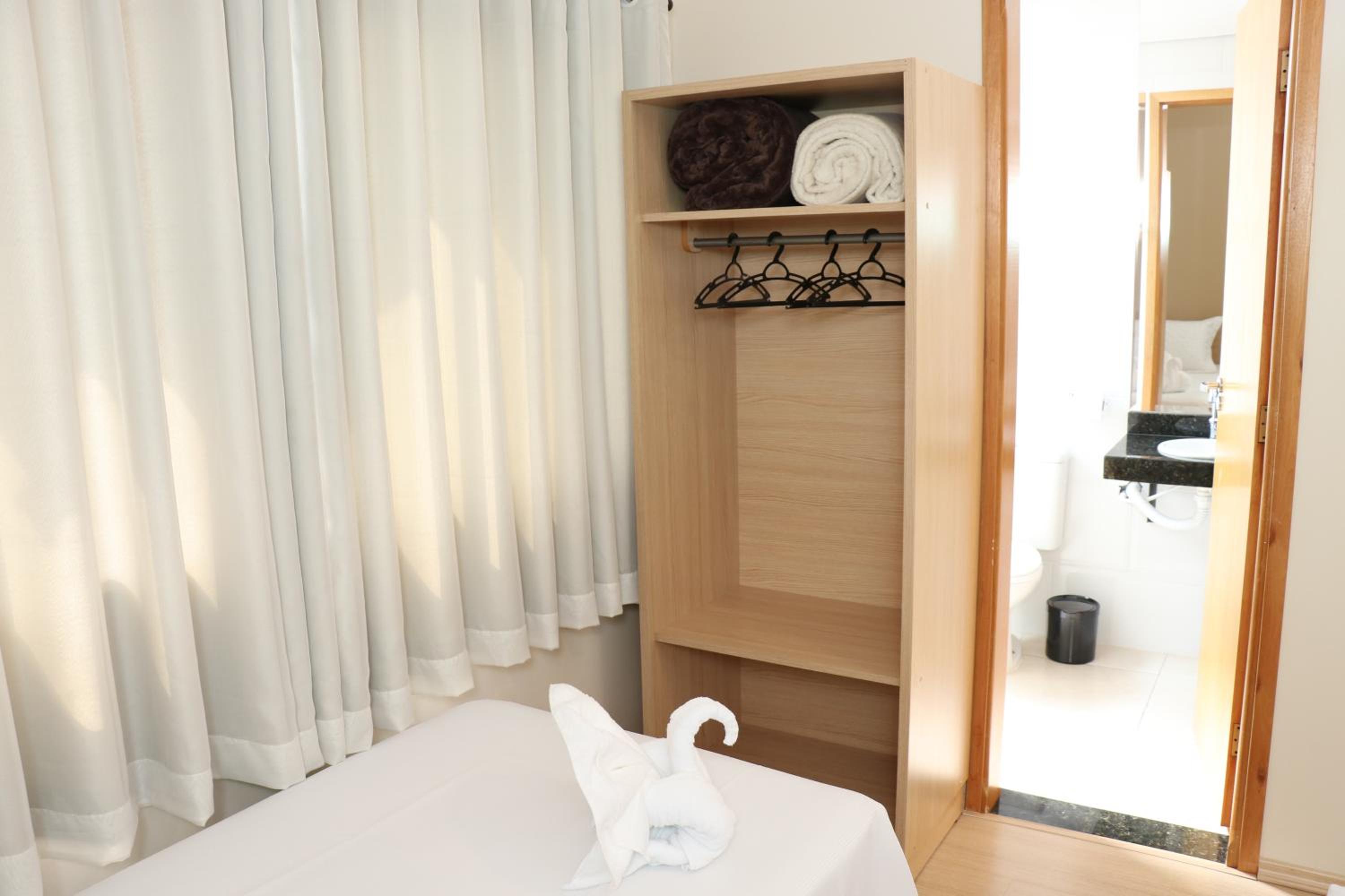 Standard Triple Room With 3 Singles Beds - Photo 3