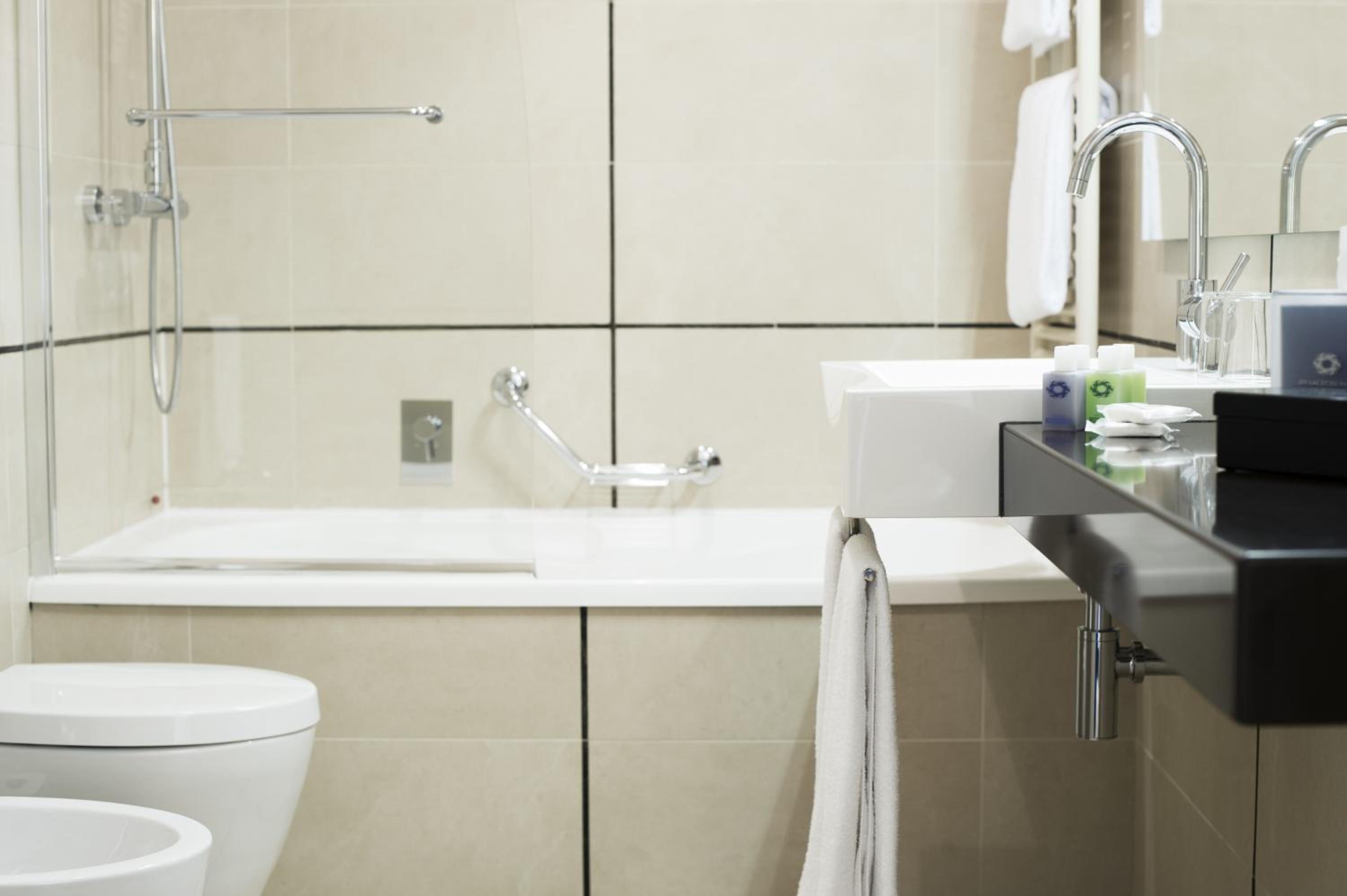 Premier Suite - Photo 6