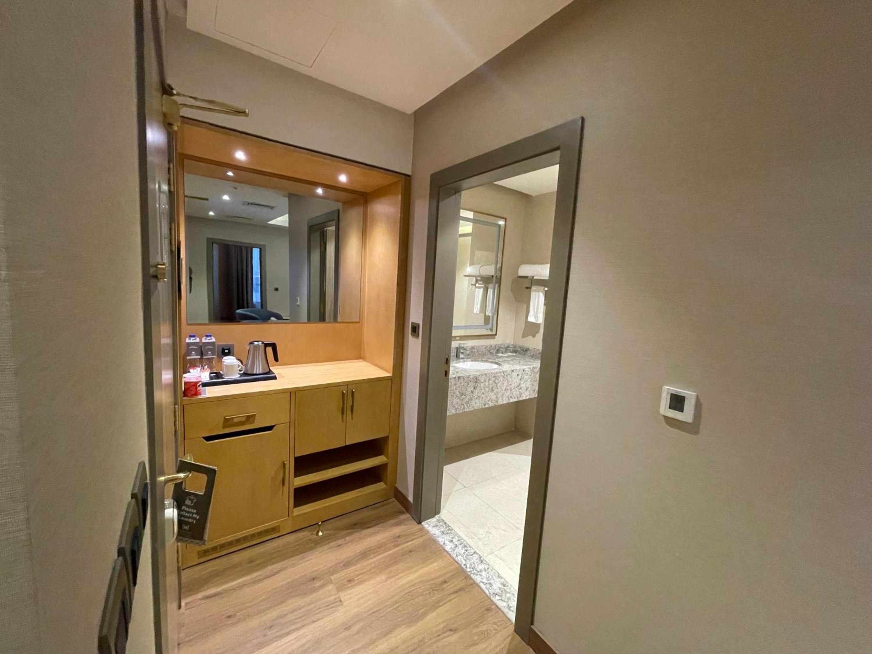 Two-Bedroom Apartment - Photo 6