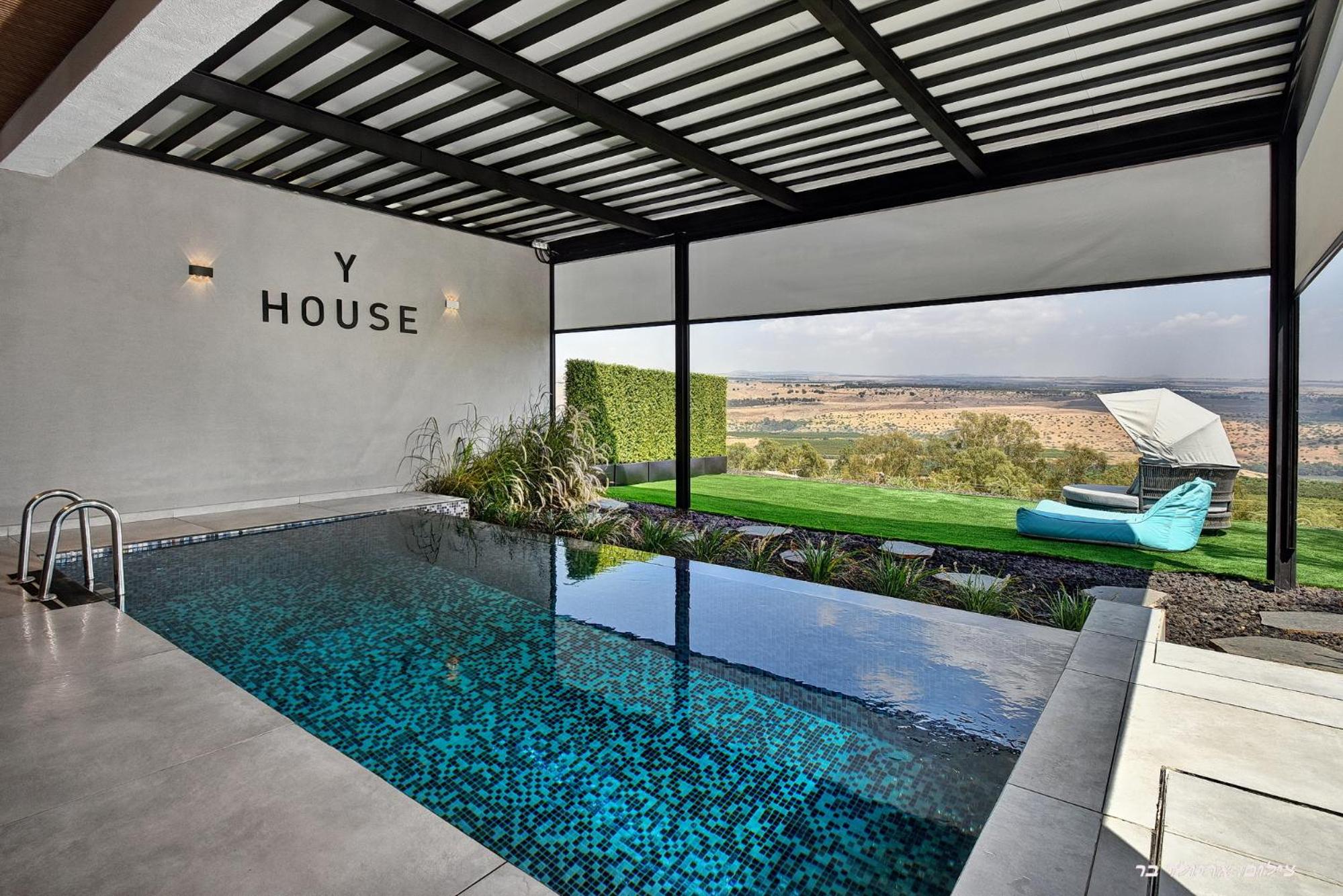Superior Villa photo 2
