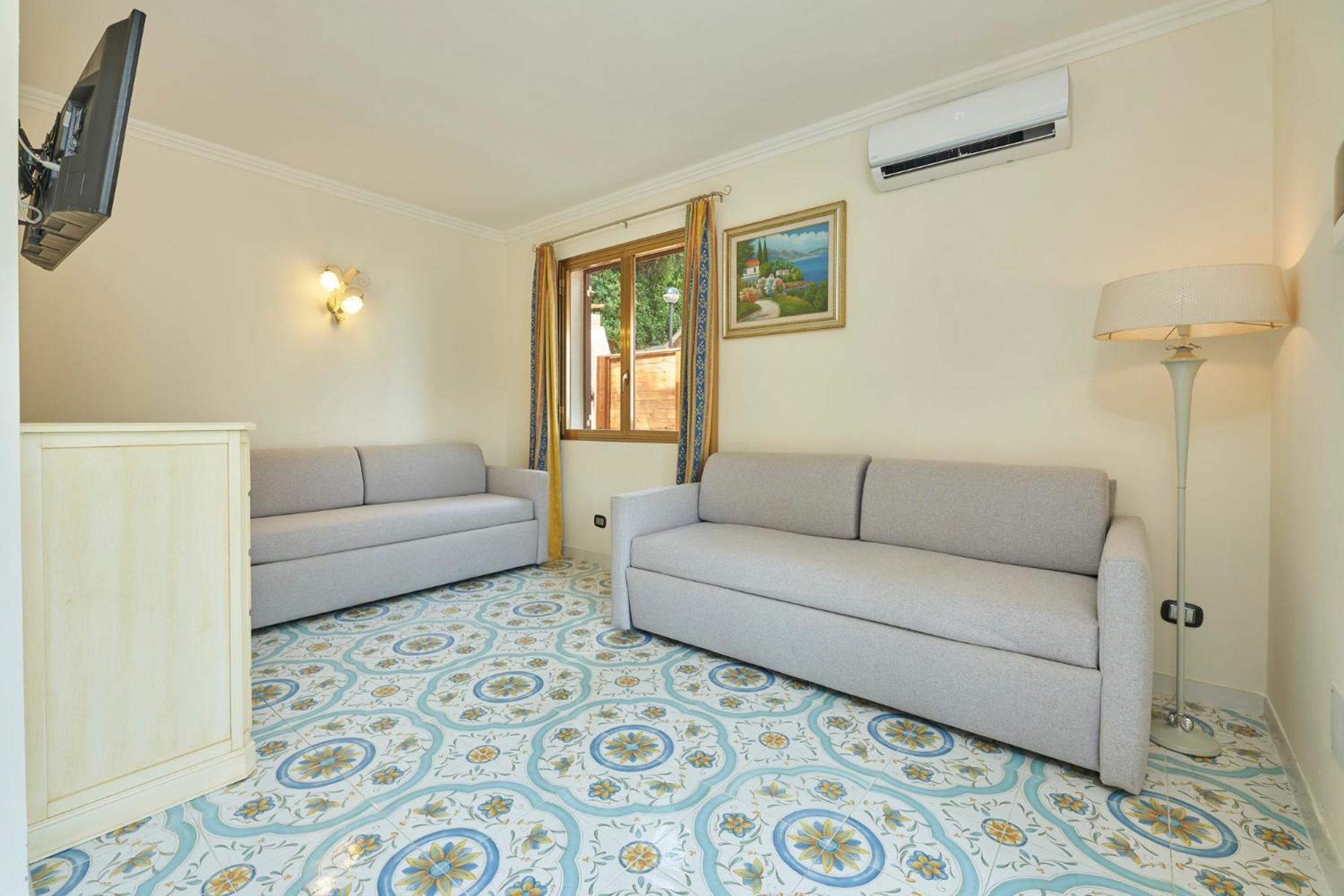 Apartment photo 2