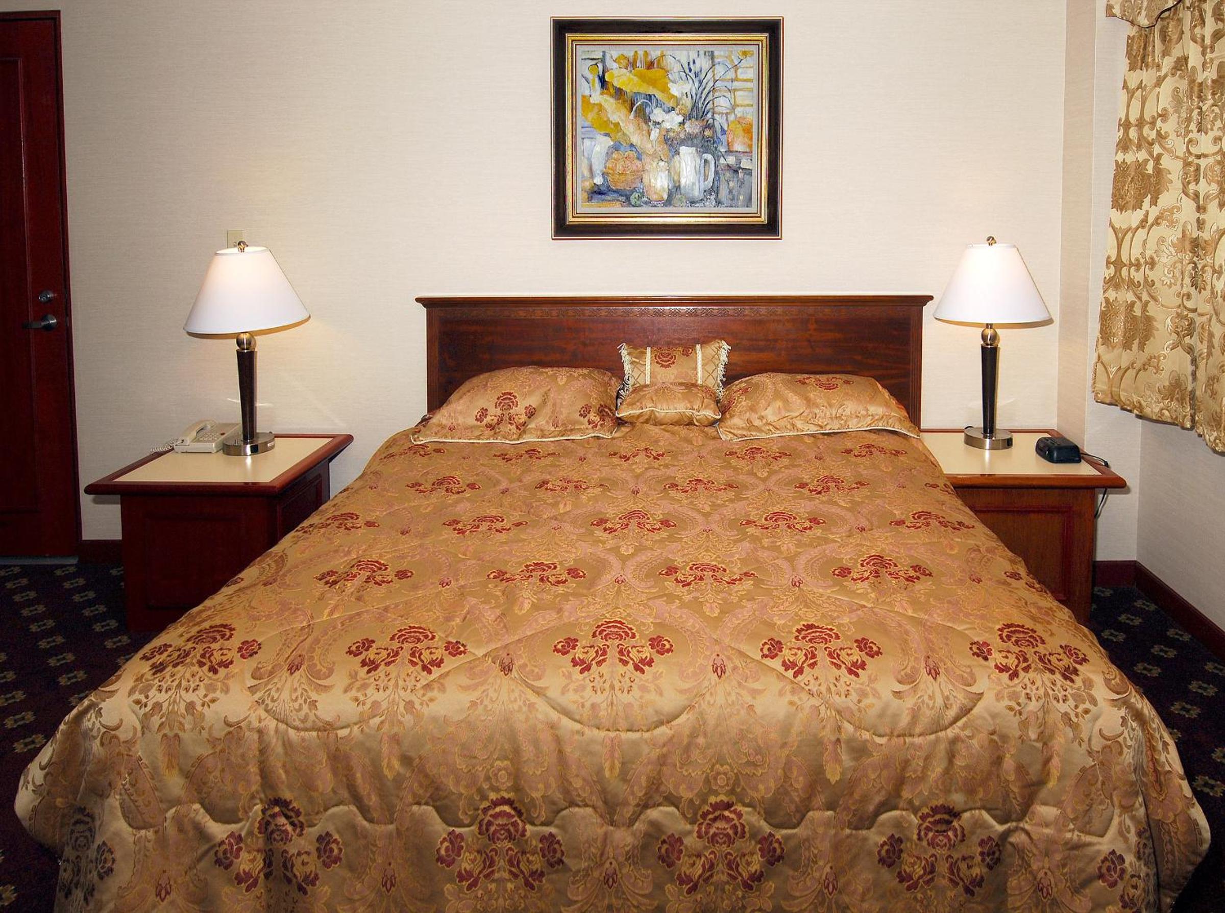 Standard King Room photo 1