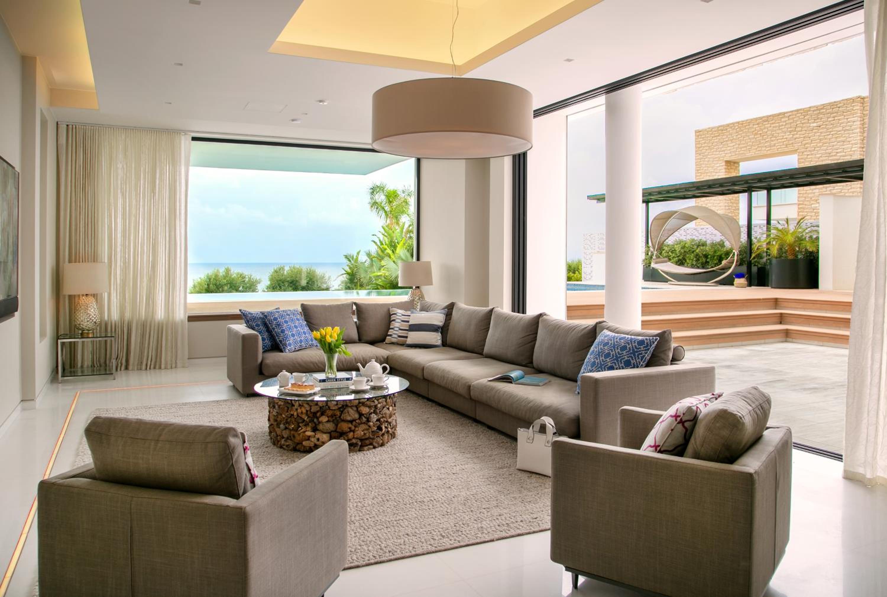 Villa - Beach Front