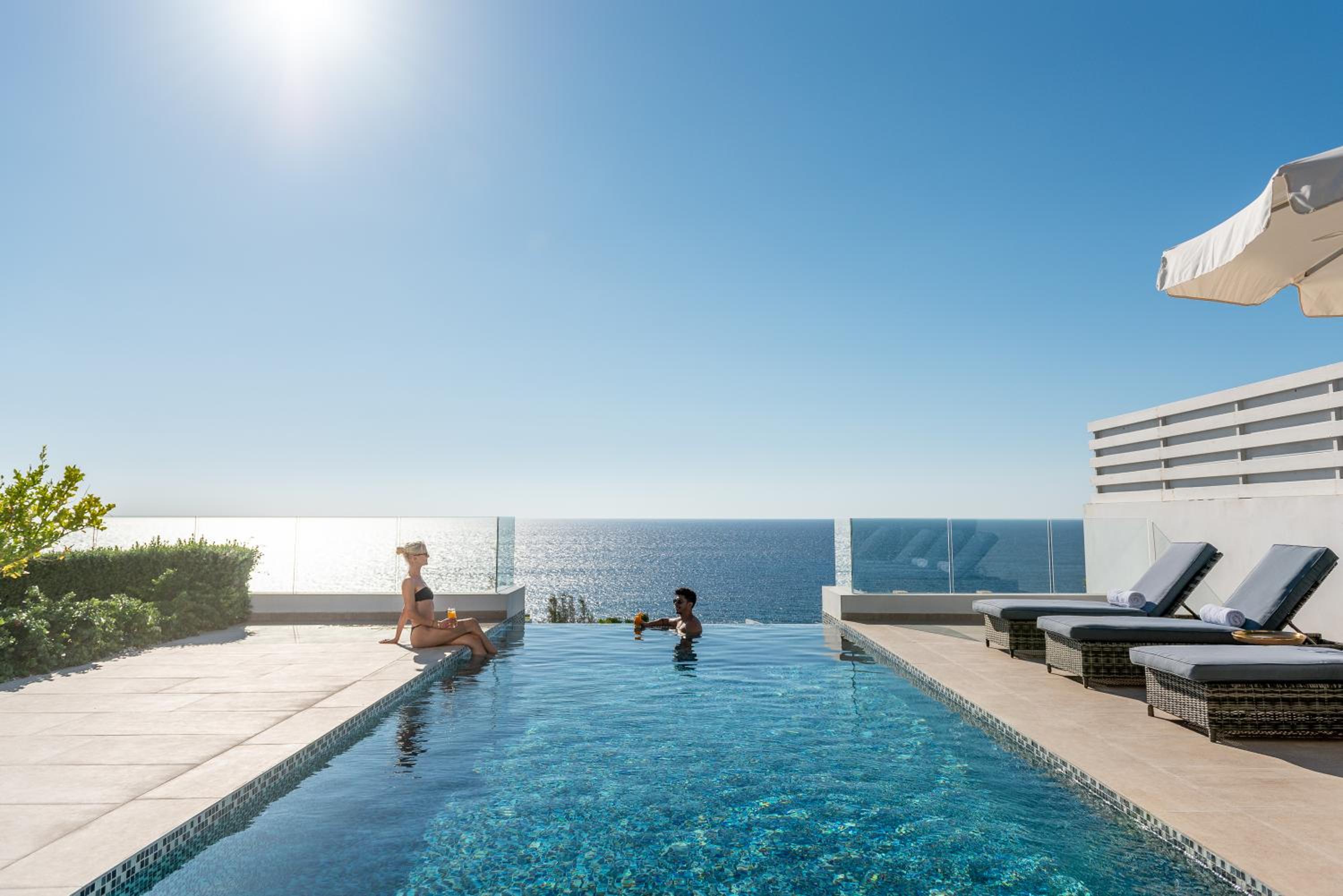 Villa - Beach Front