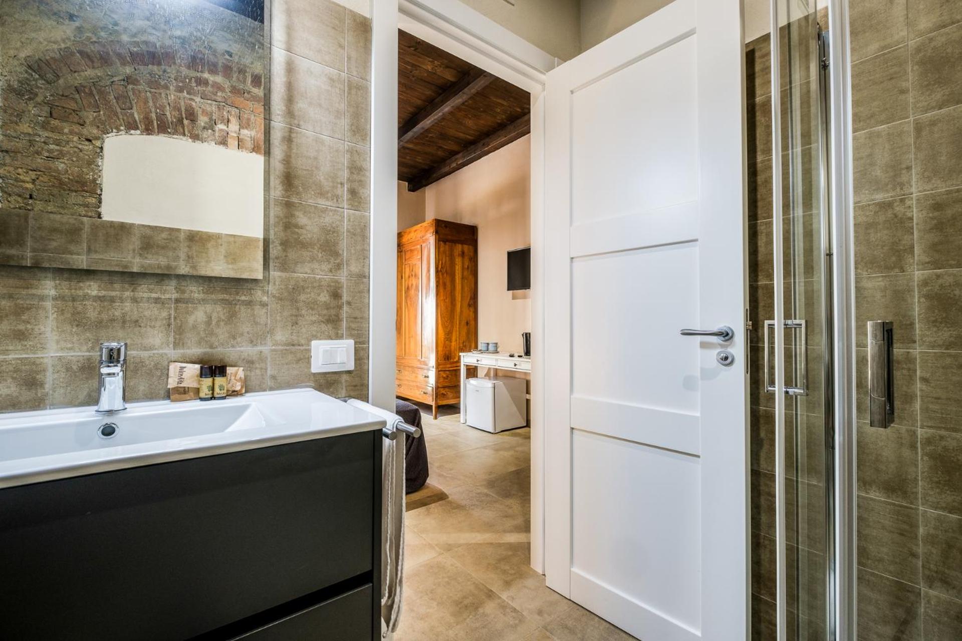 Superior Double Room - Photo 13