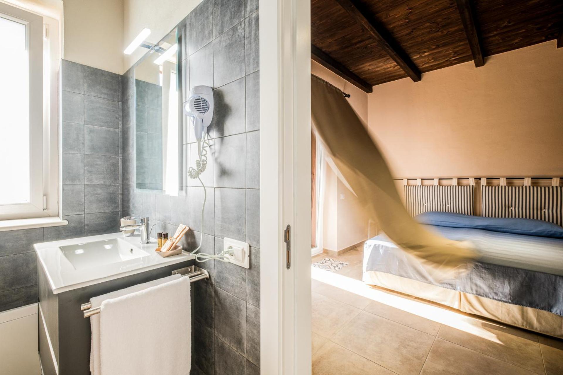 Superior Double Room - Photo 10