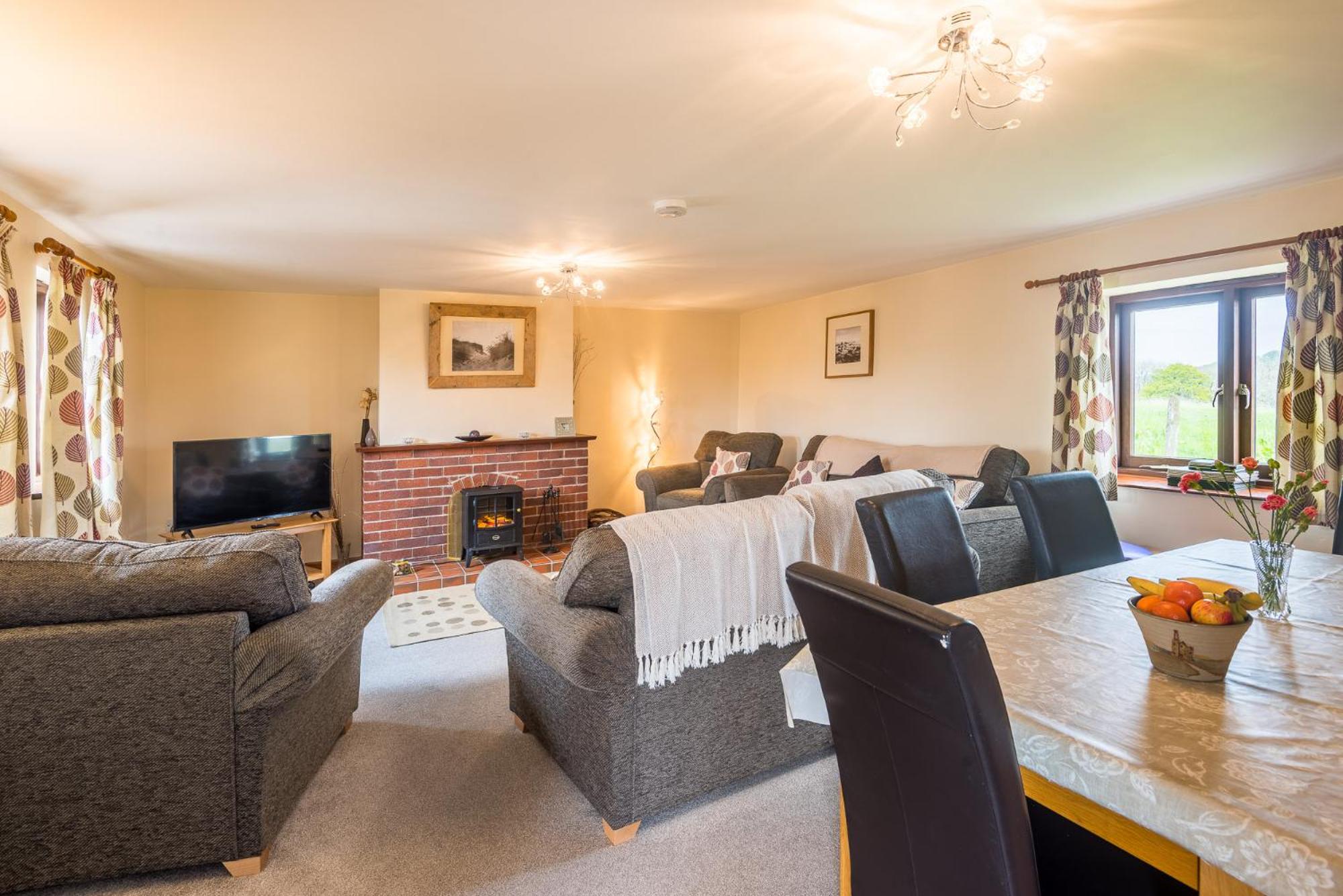 Three-Bedroom Vacation Home  photo 1