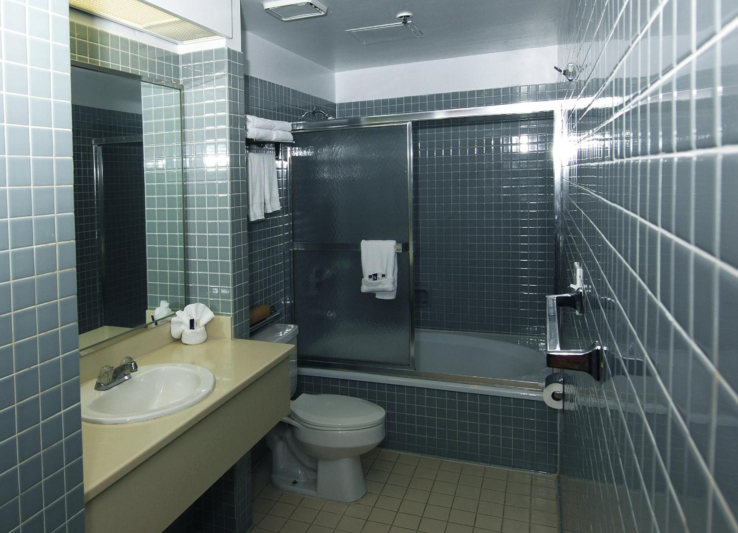 Standard King Room photo 3