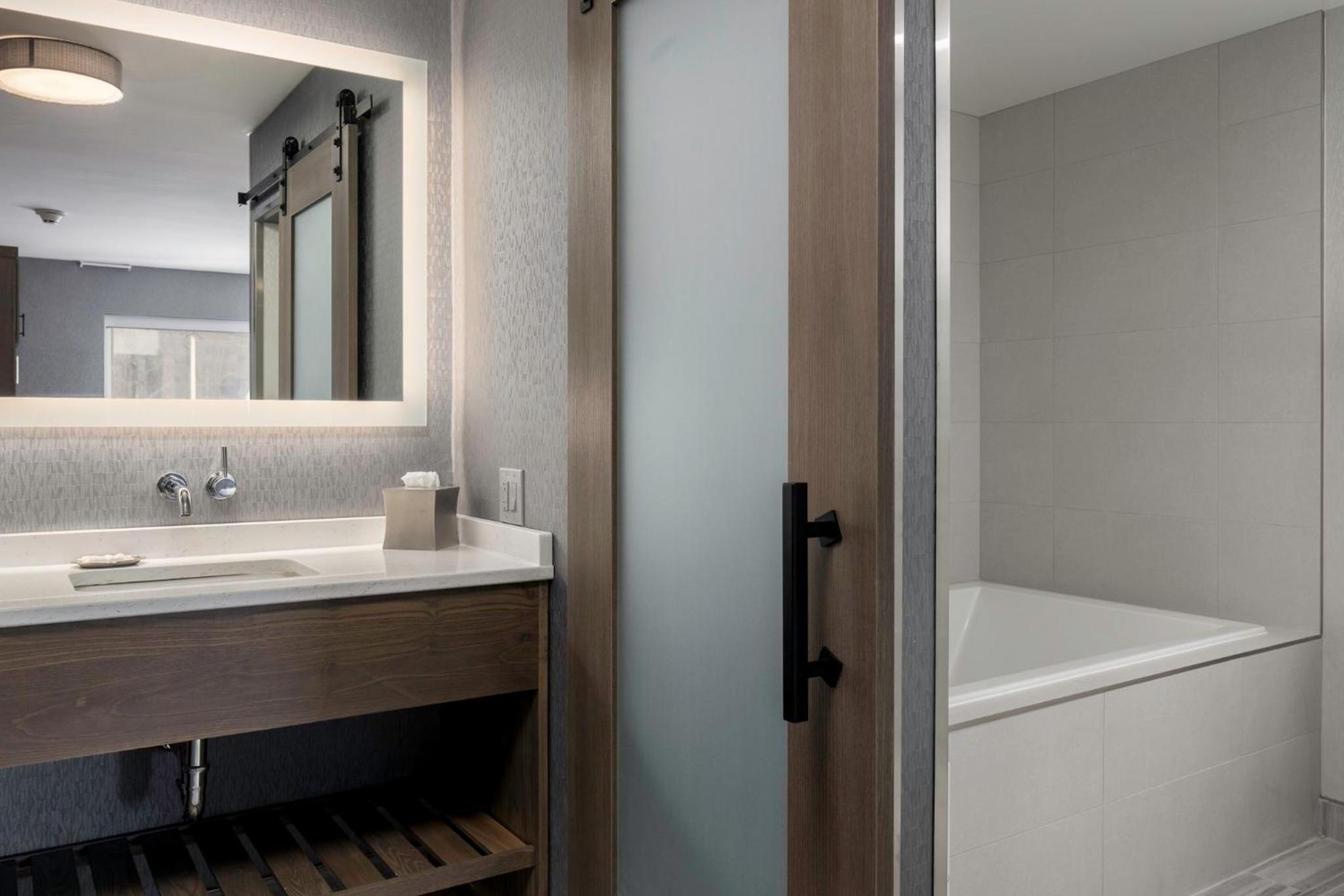 Premium Room - Photo 3