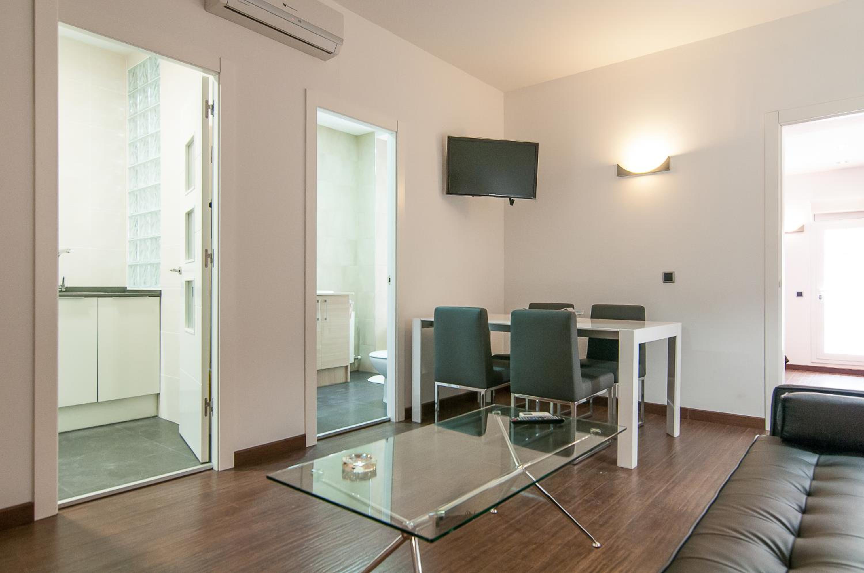 One-Bedroom Apartment with Spa Bath photo 2
