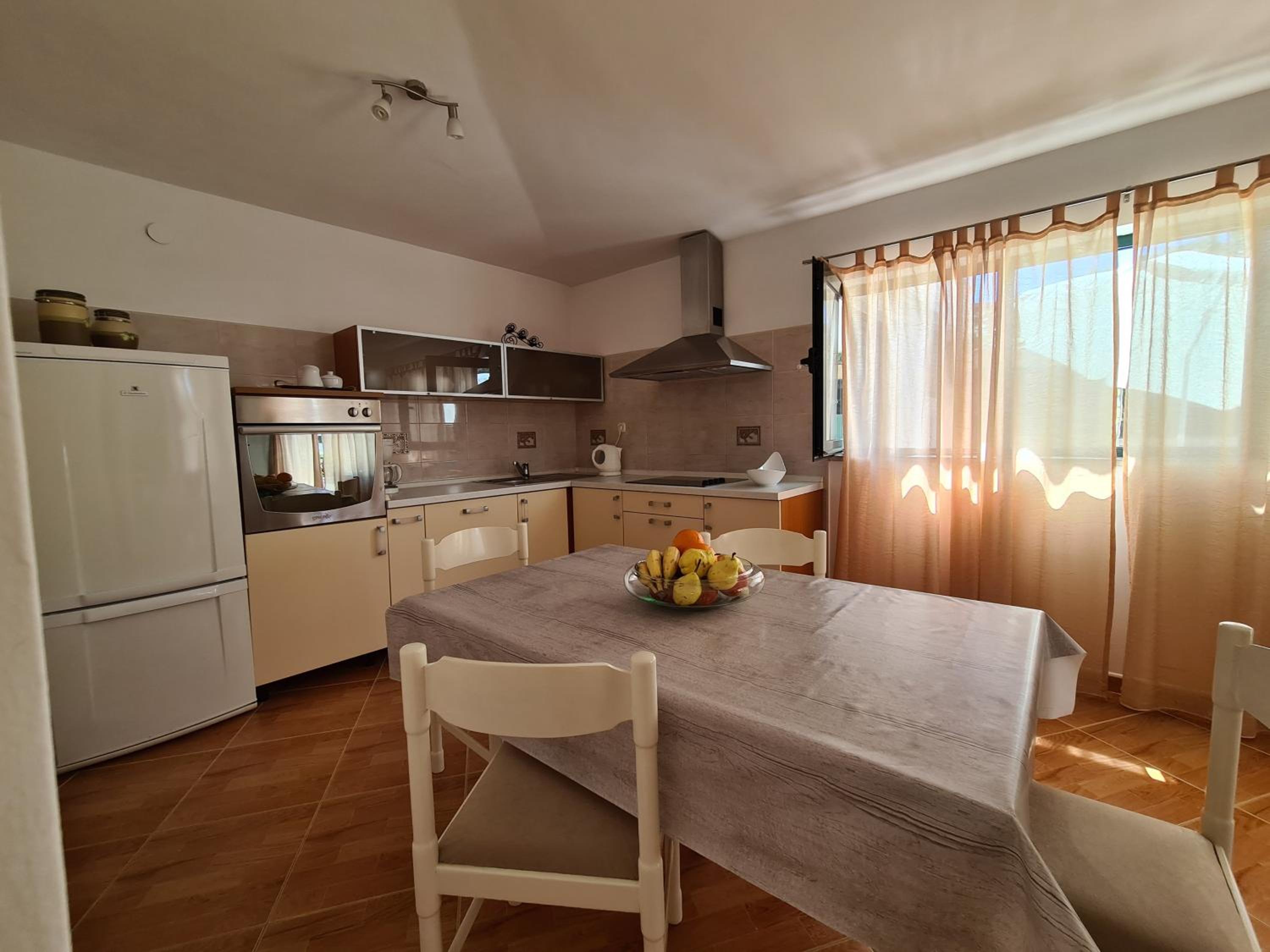 Apartment - Photo 8