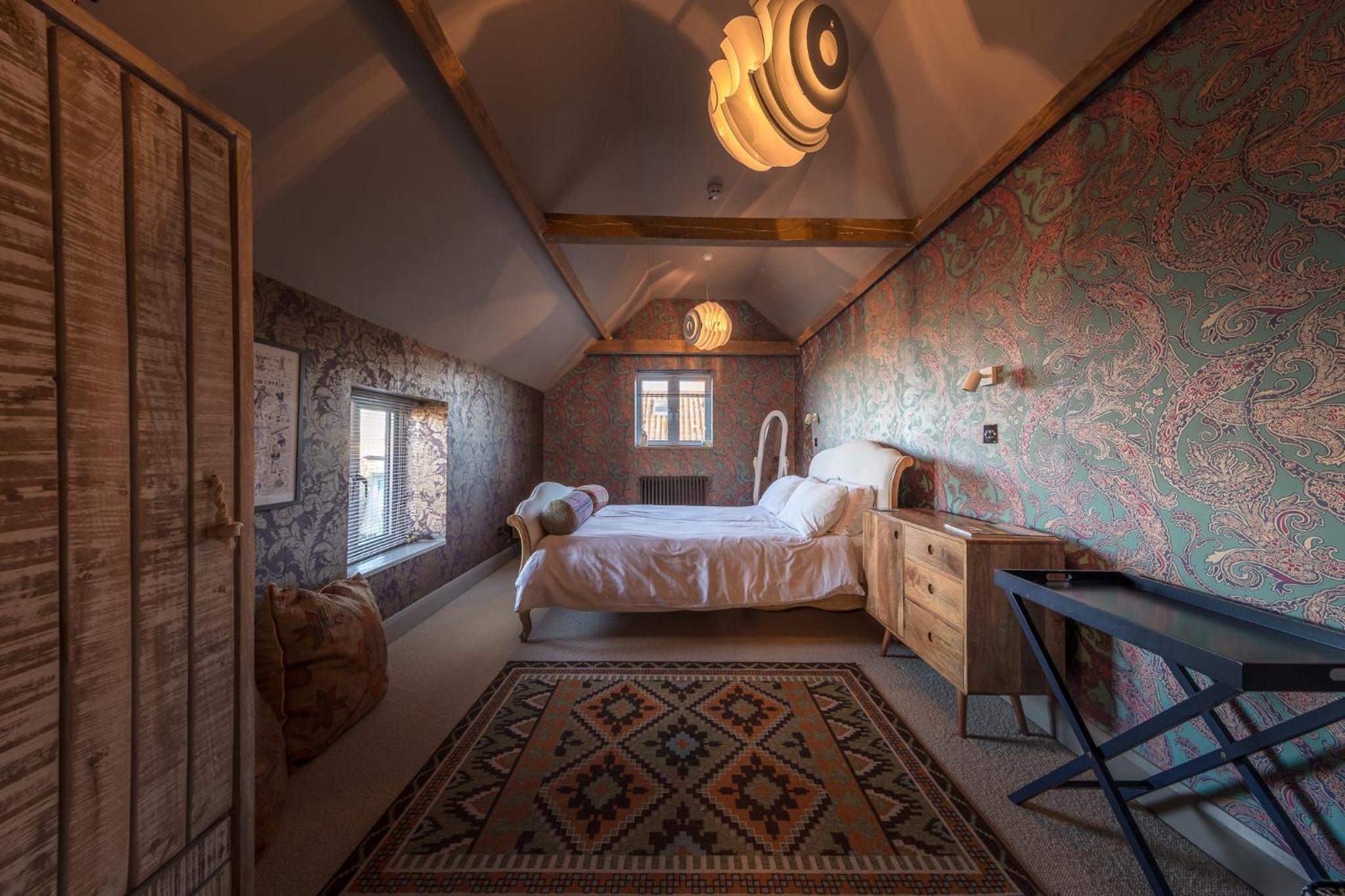 Deluxe Double Room with Shower