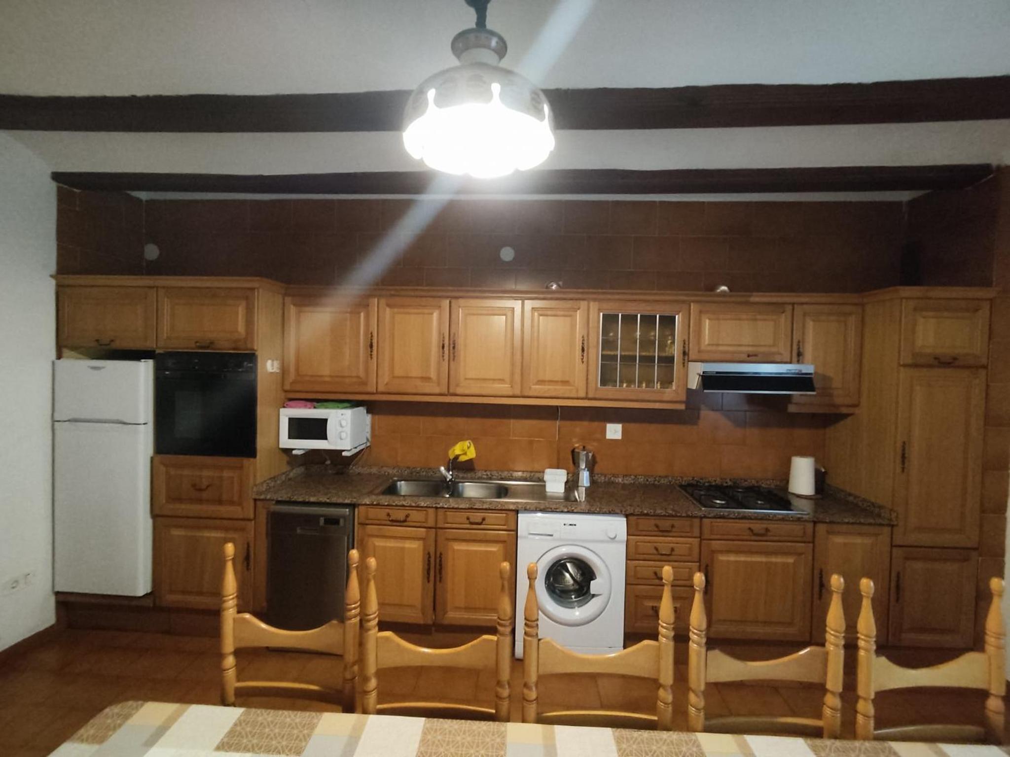 Four-Bedroom House photo 3