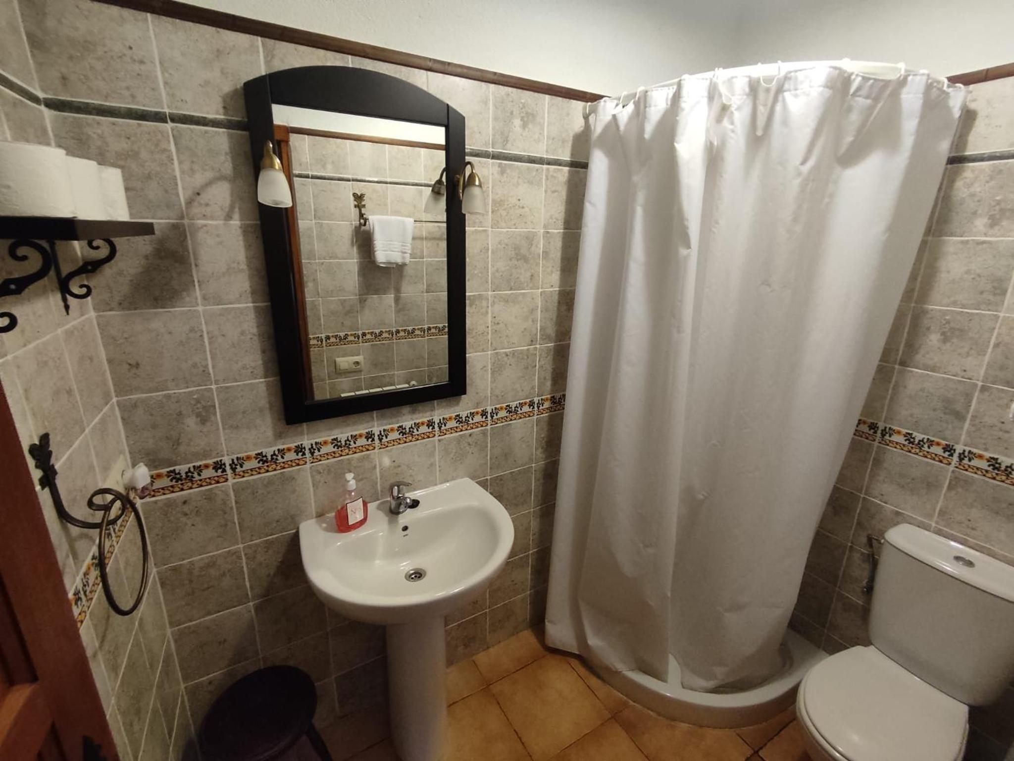 Four-Bedroom House photo 2