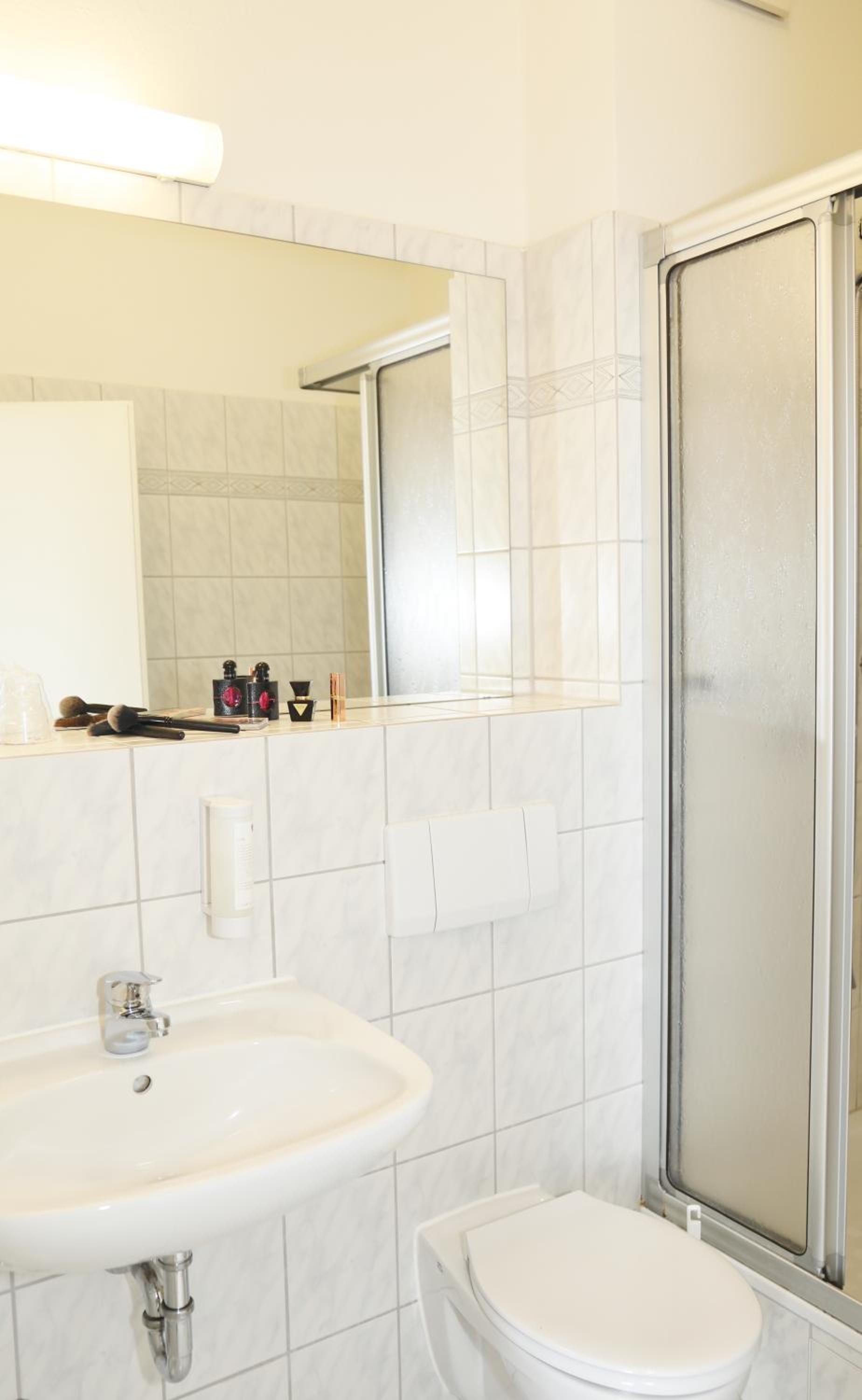 Double Room - Photo 5
