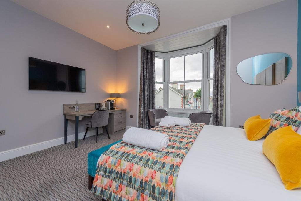 Deluxe King Room