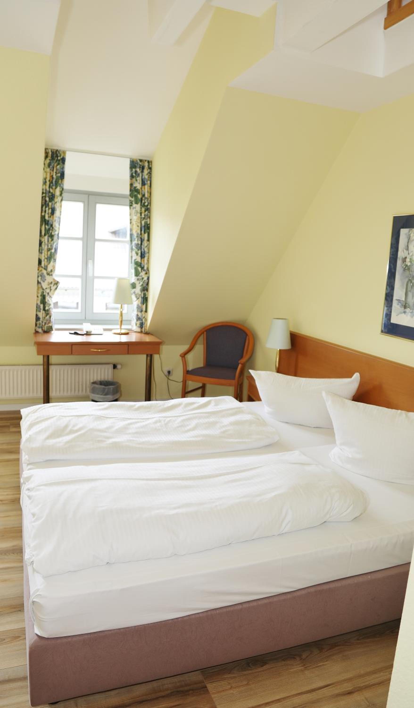 Double Room - Photo 4