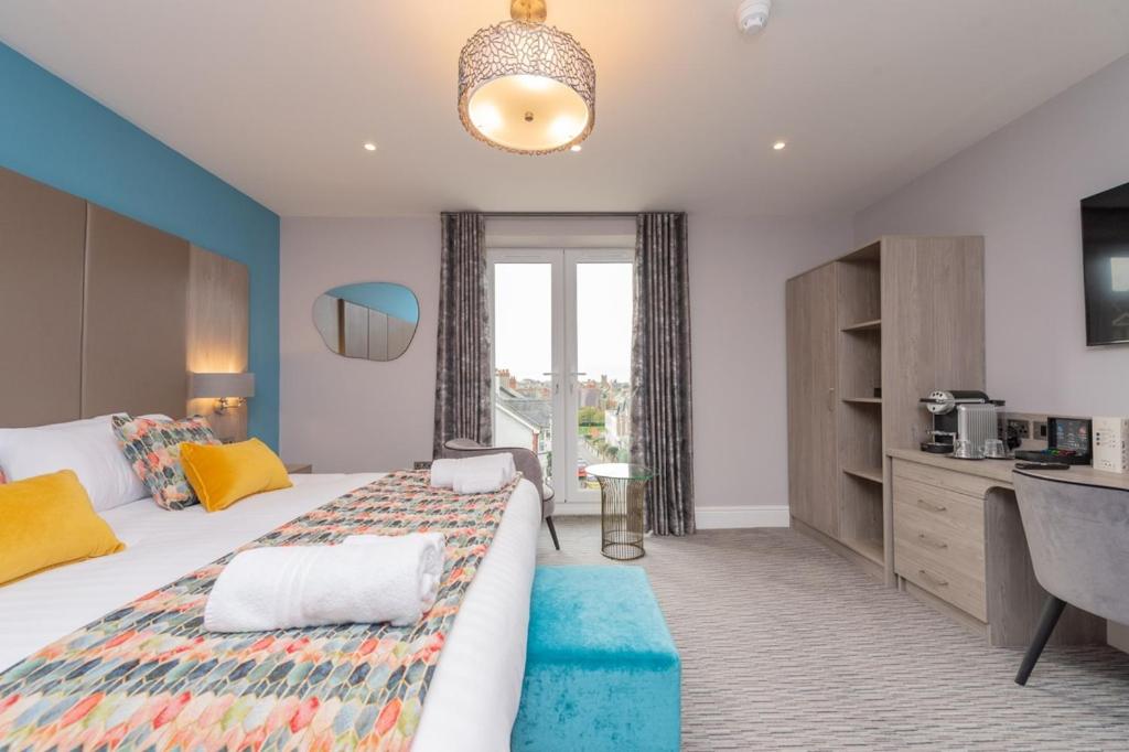 Superior King Room