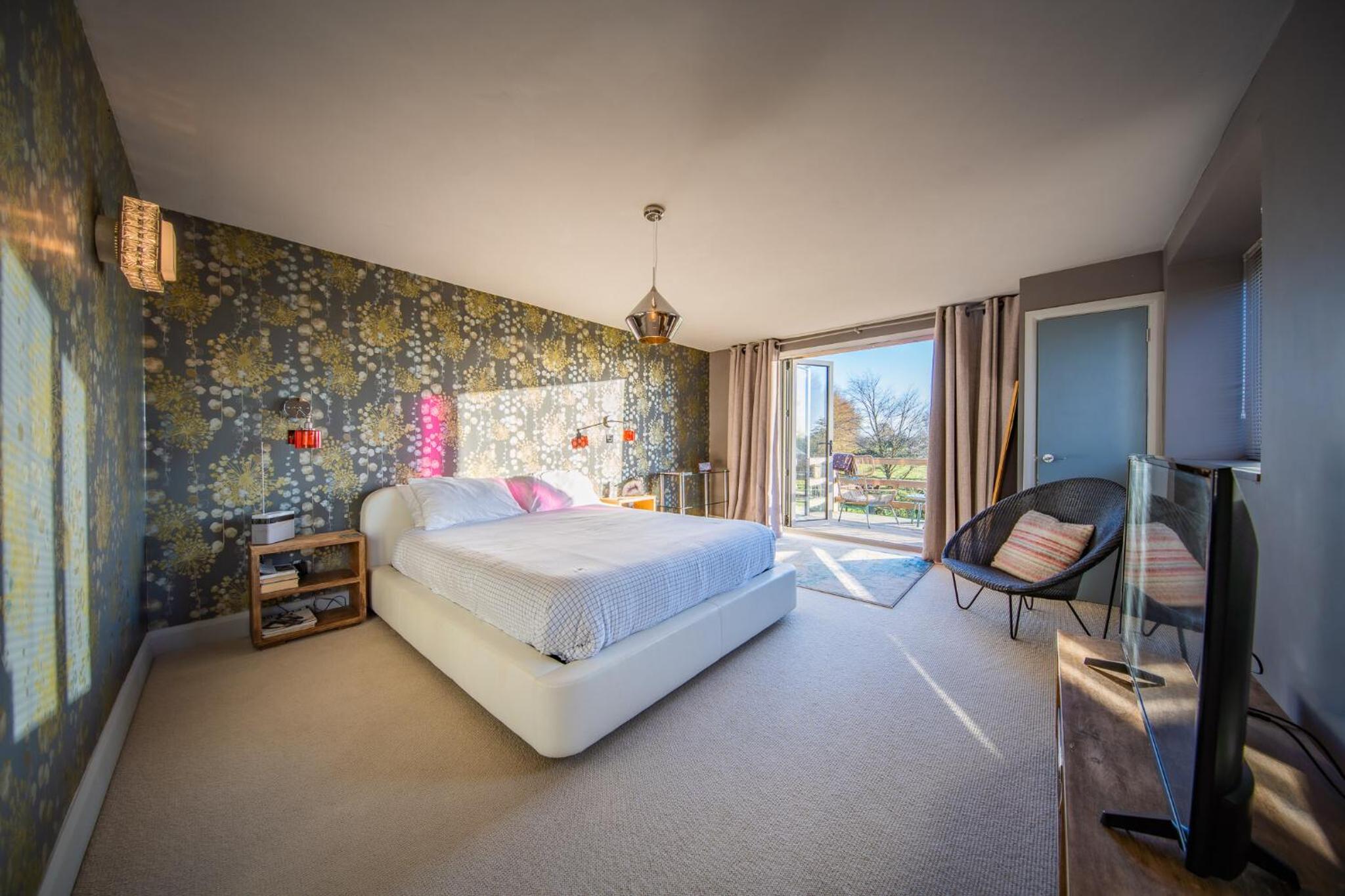 Deluxe Double Room with Shower