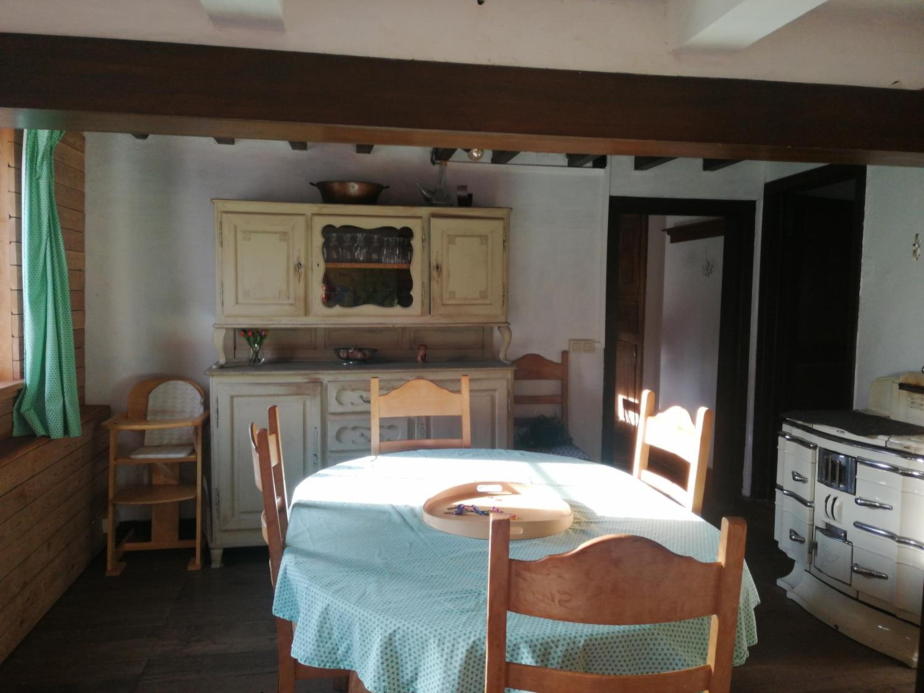Three-Bedroom House photo 3