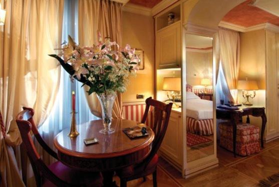 Junior Suite thumbnail 5