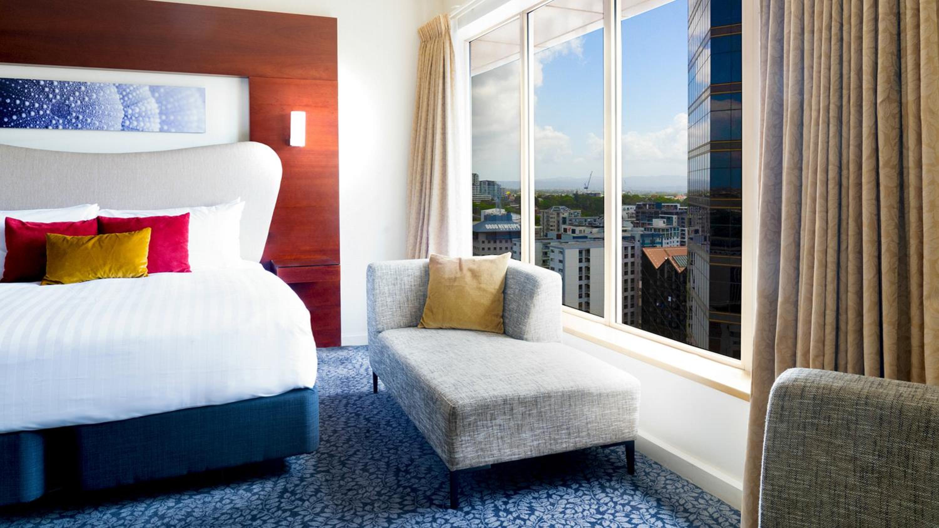 Standard King Room with City View - High Floor - Photo 4