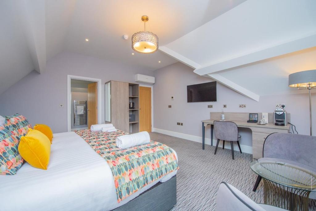 Superior King Room