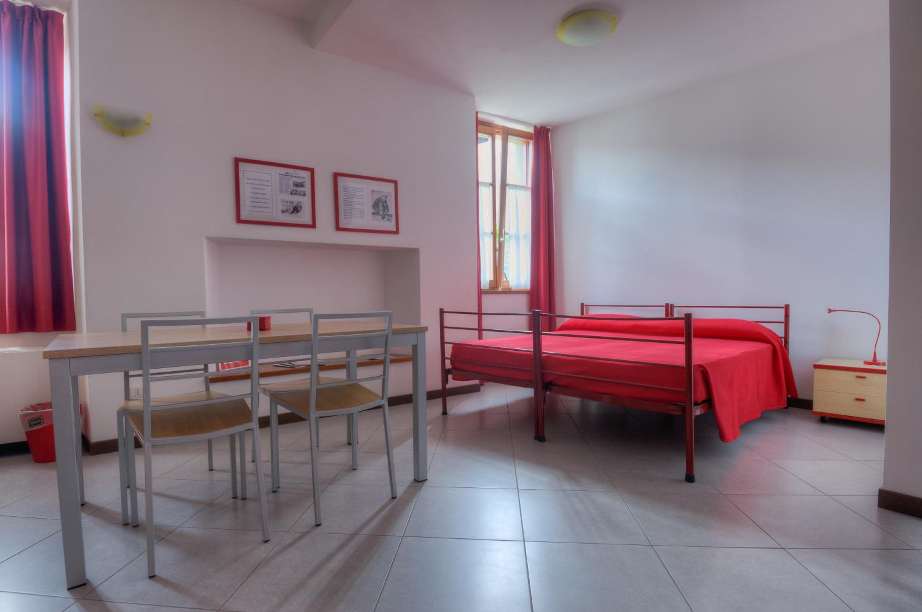 Quadruple Room - Disability Access photo 1