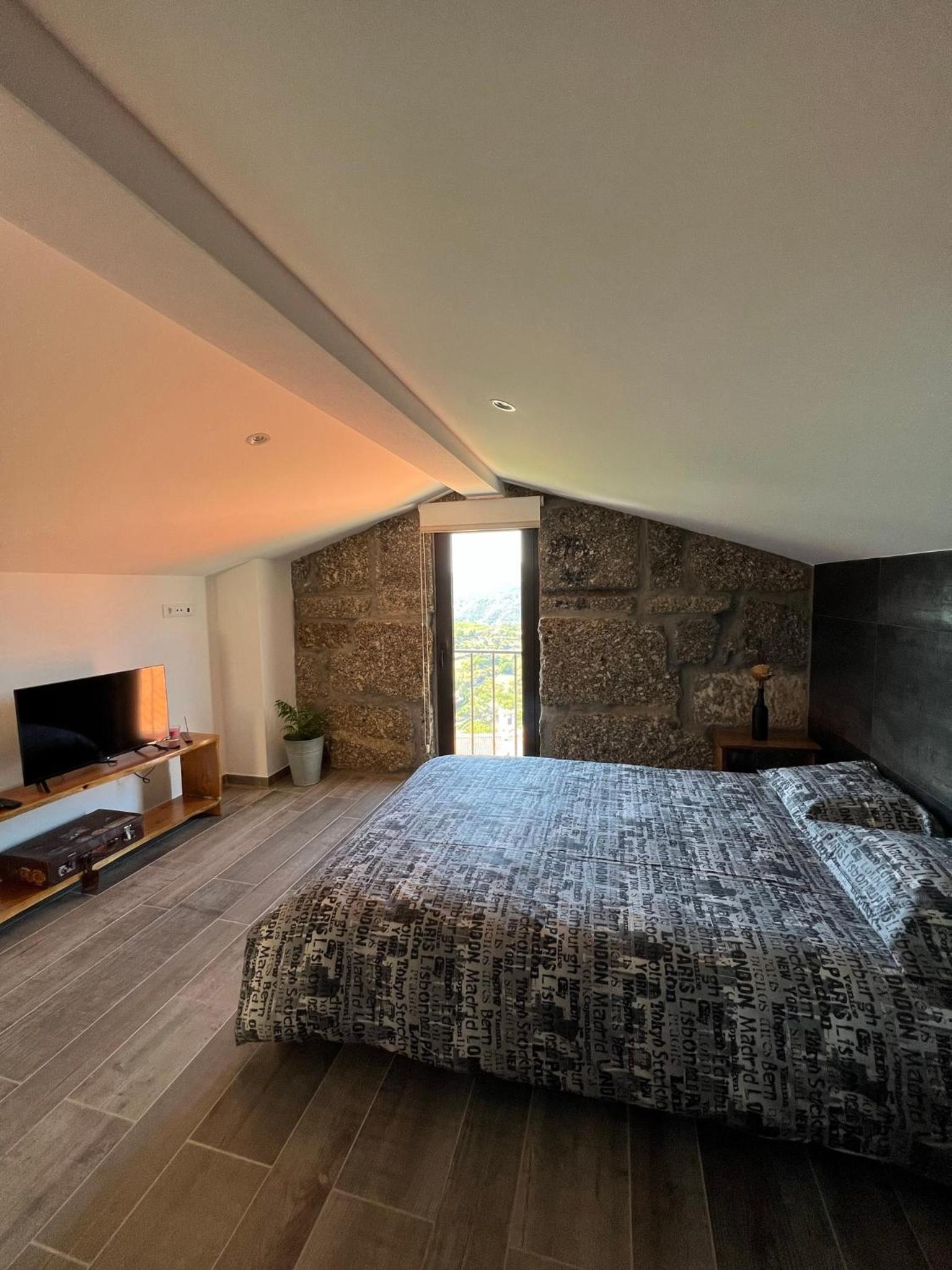 Suite with River View