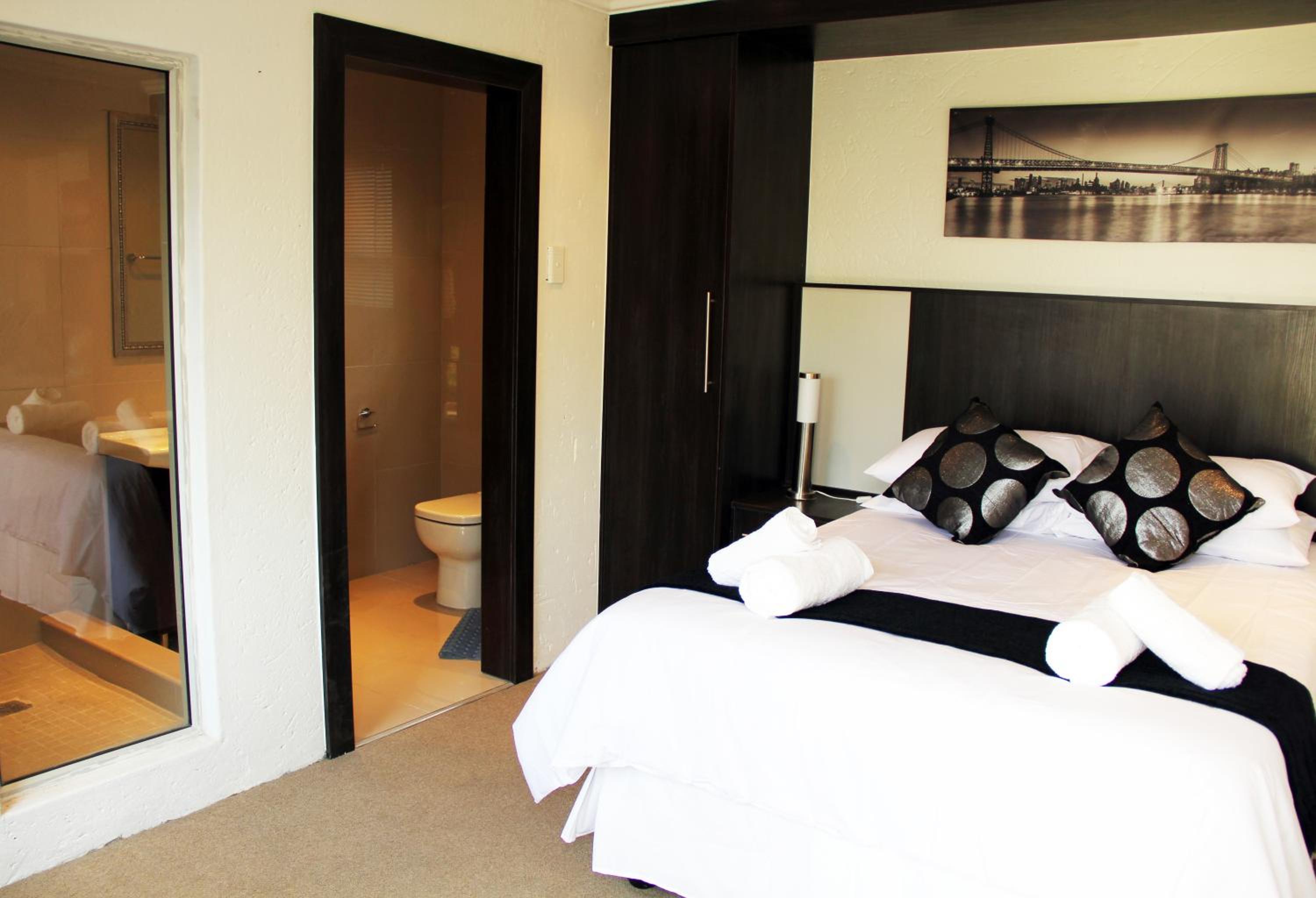 Standard Double Room with Shower photo 3