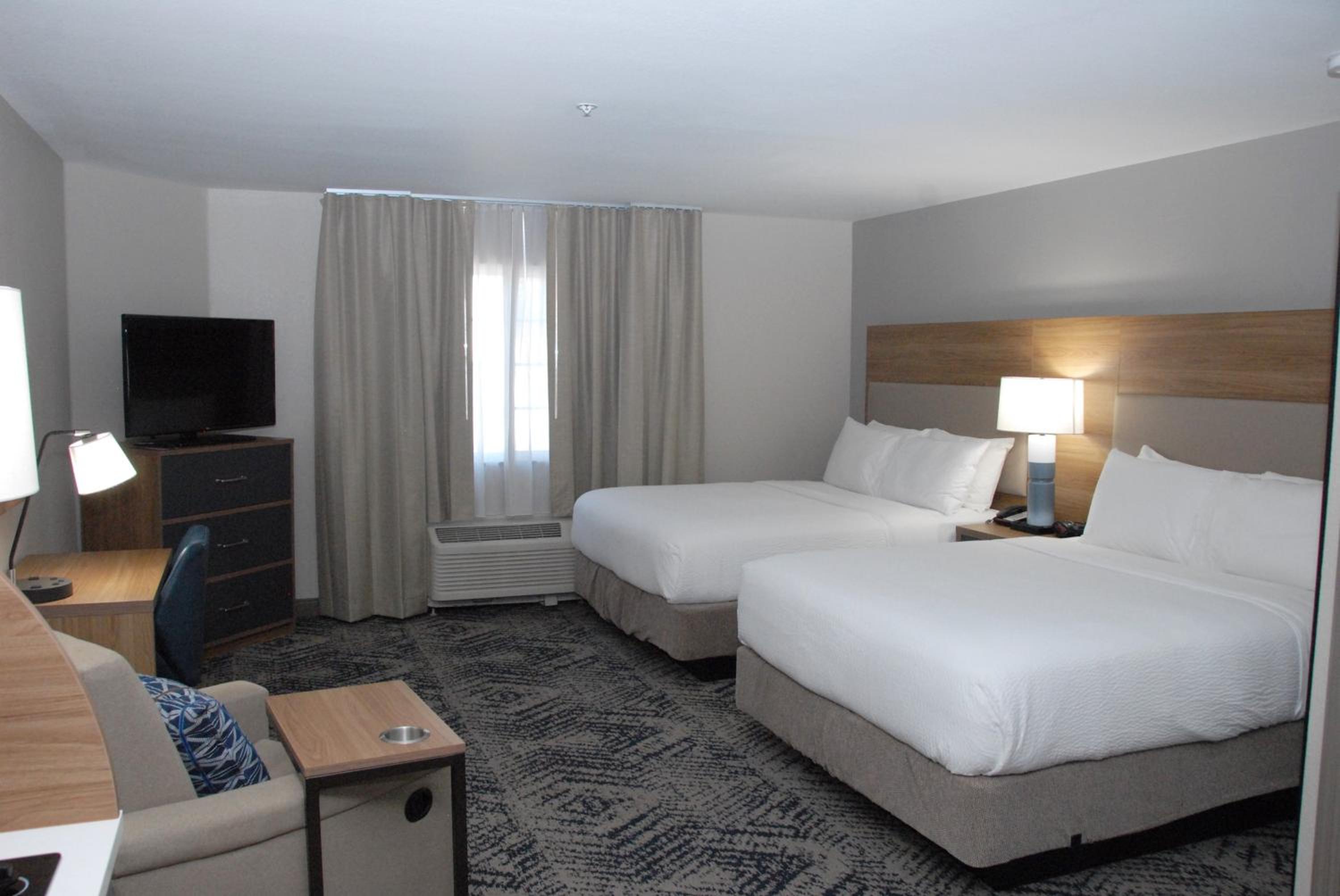 Studio Queen Suite with Two Queen Beds and Mobility Accessible Roll-In Shower