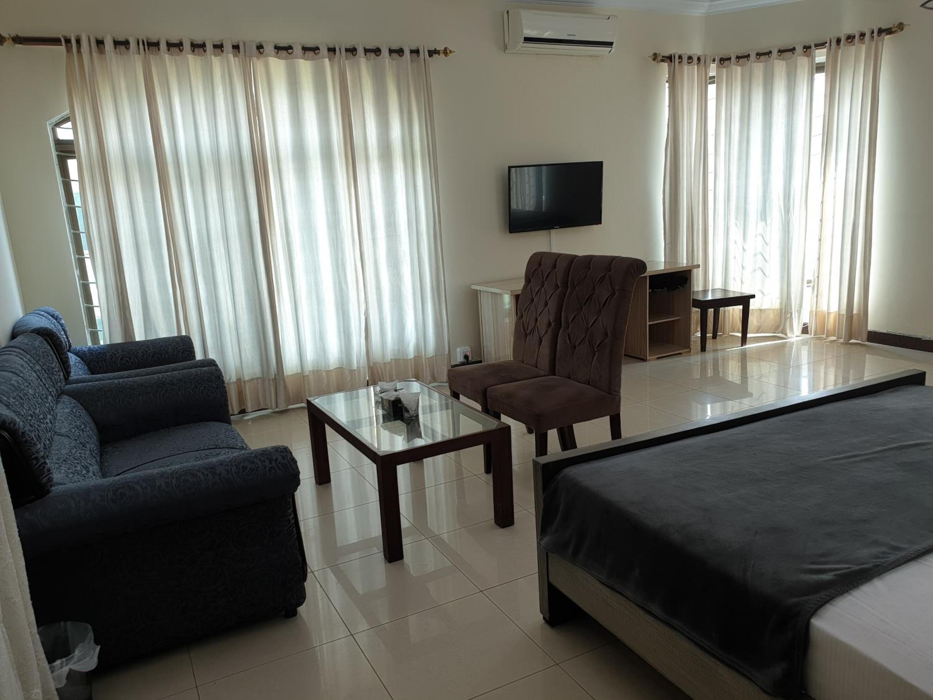 Superior Double or Twin Room - Photo 15