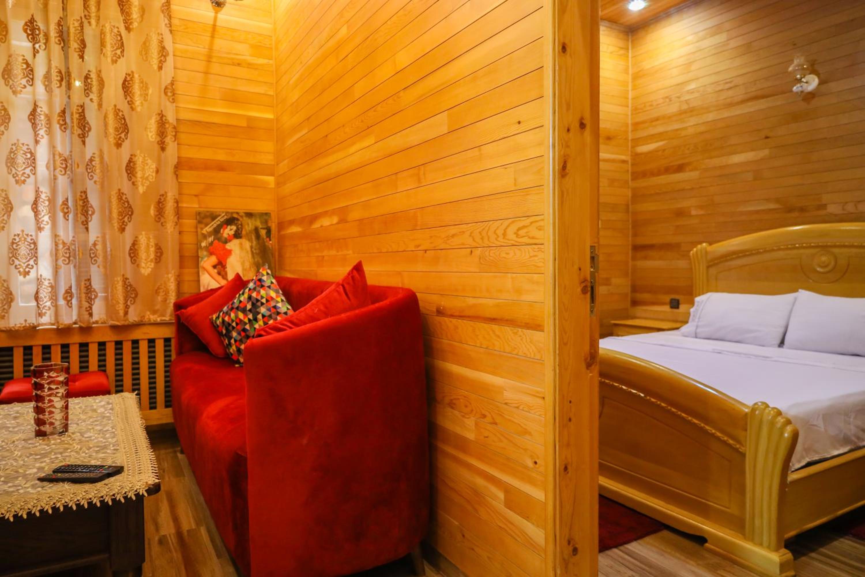 Family Suite - Photo 1