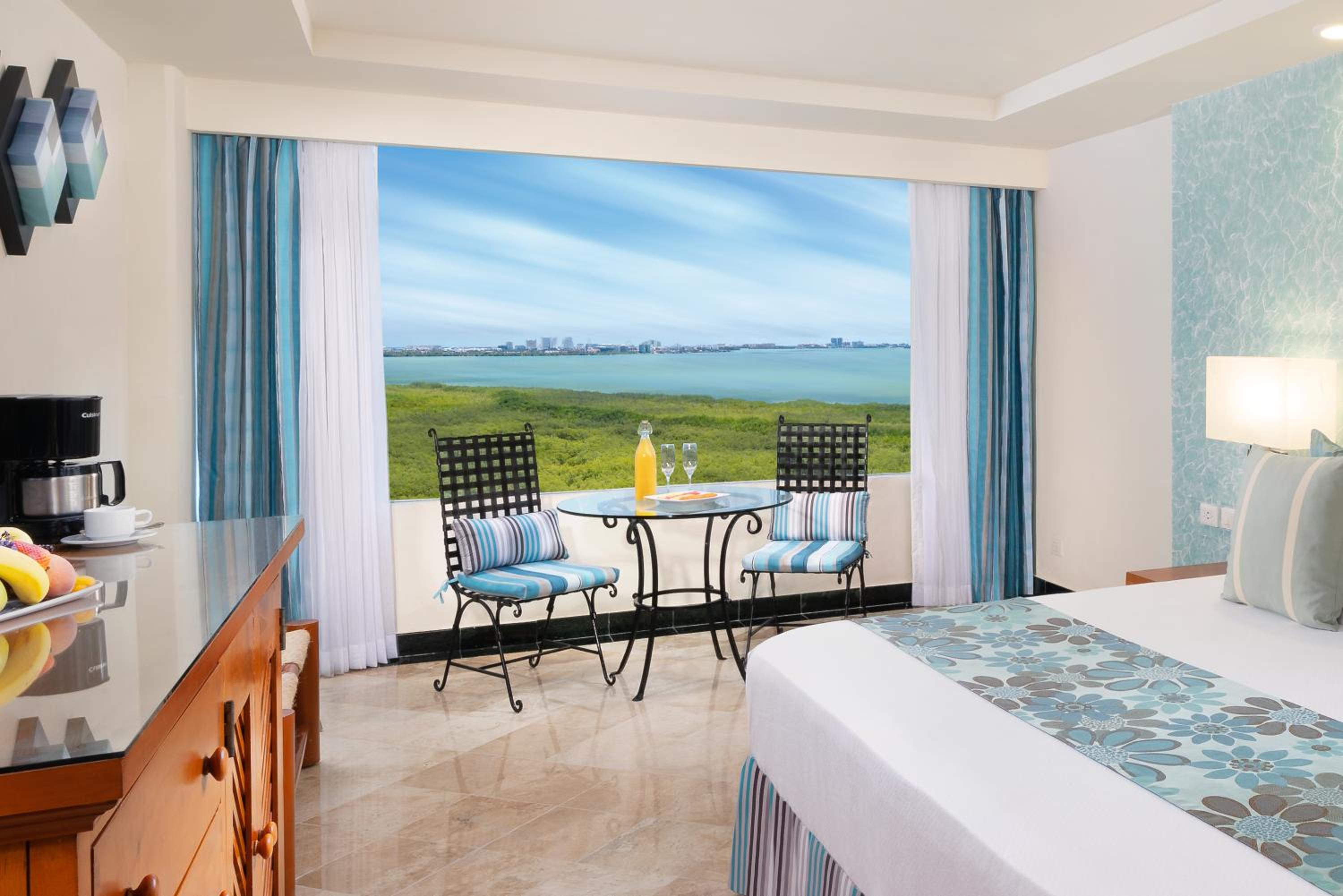 Sens Superior Room