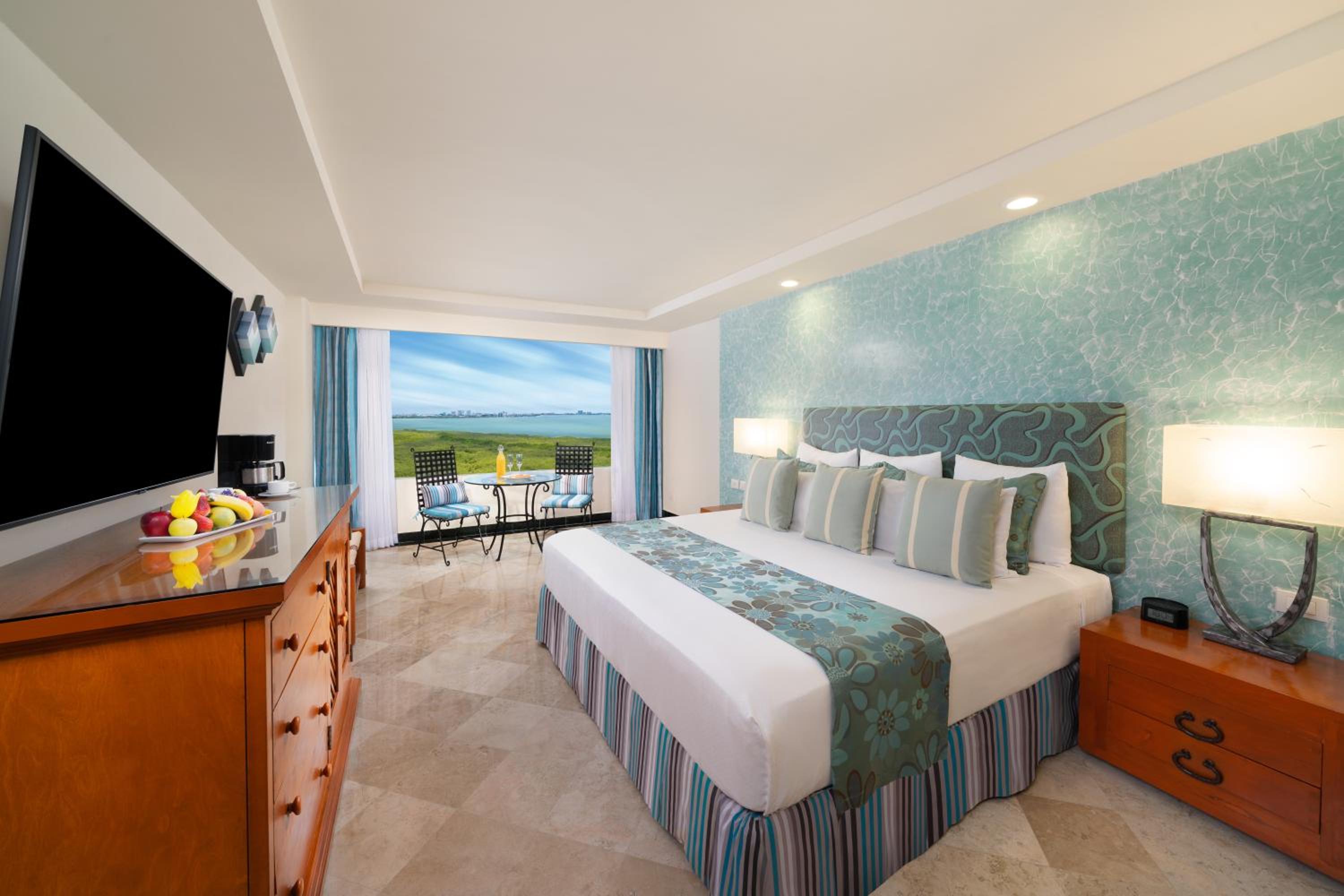 Sens Superior Room thumbnail 6