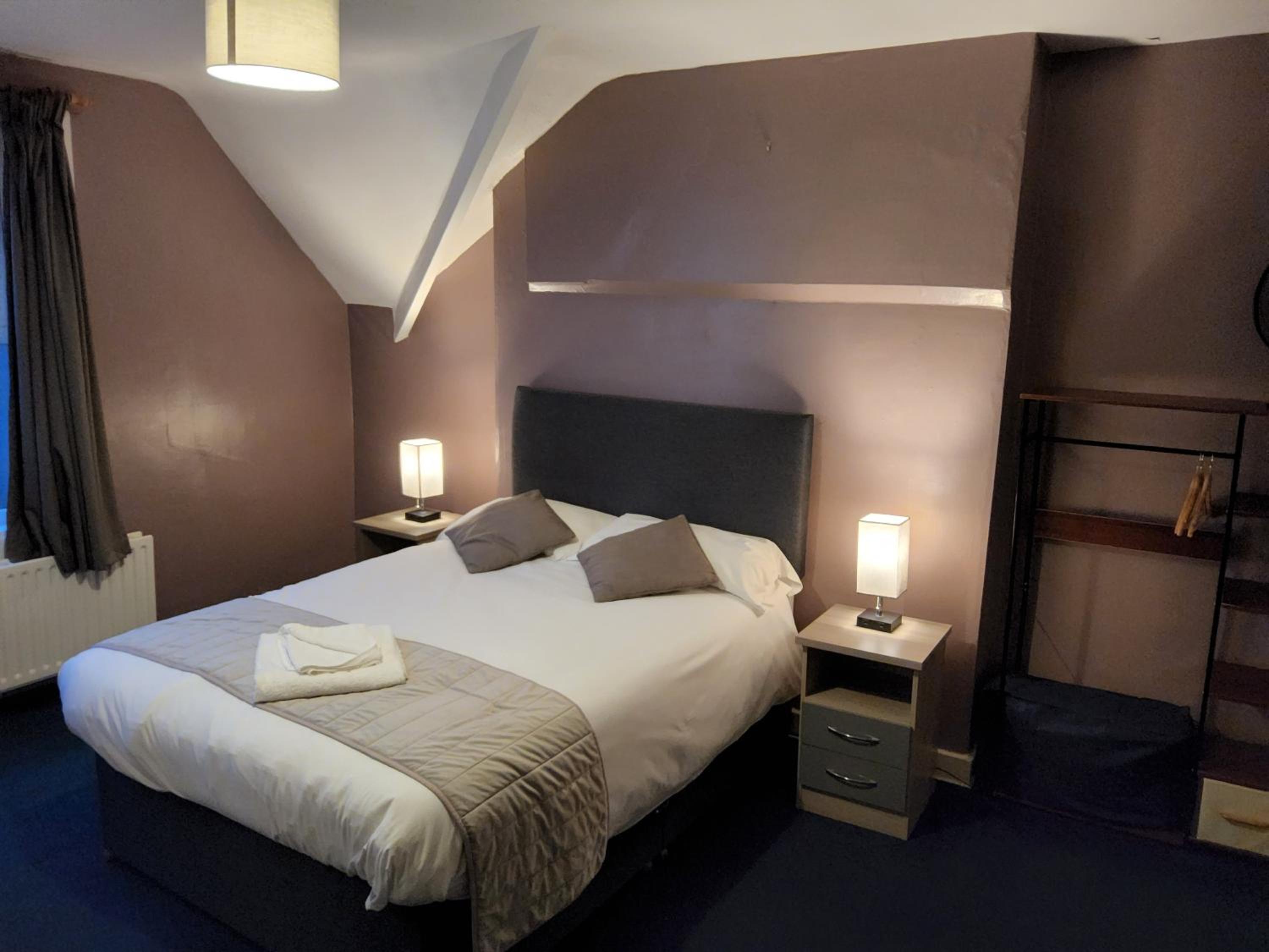 Standard Double Room - Photo 5
